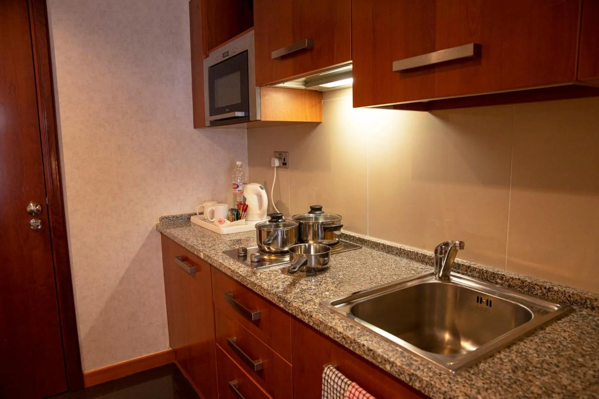 Photo of the whole room in Holiday Inn - Suites Kuwait Salmiya by IHG