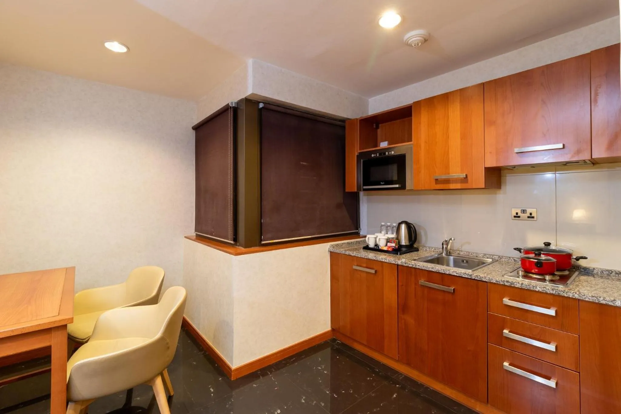 Photo of the whole room in Holiday Inn - Suites Kuwait Salmiya by IHG