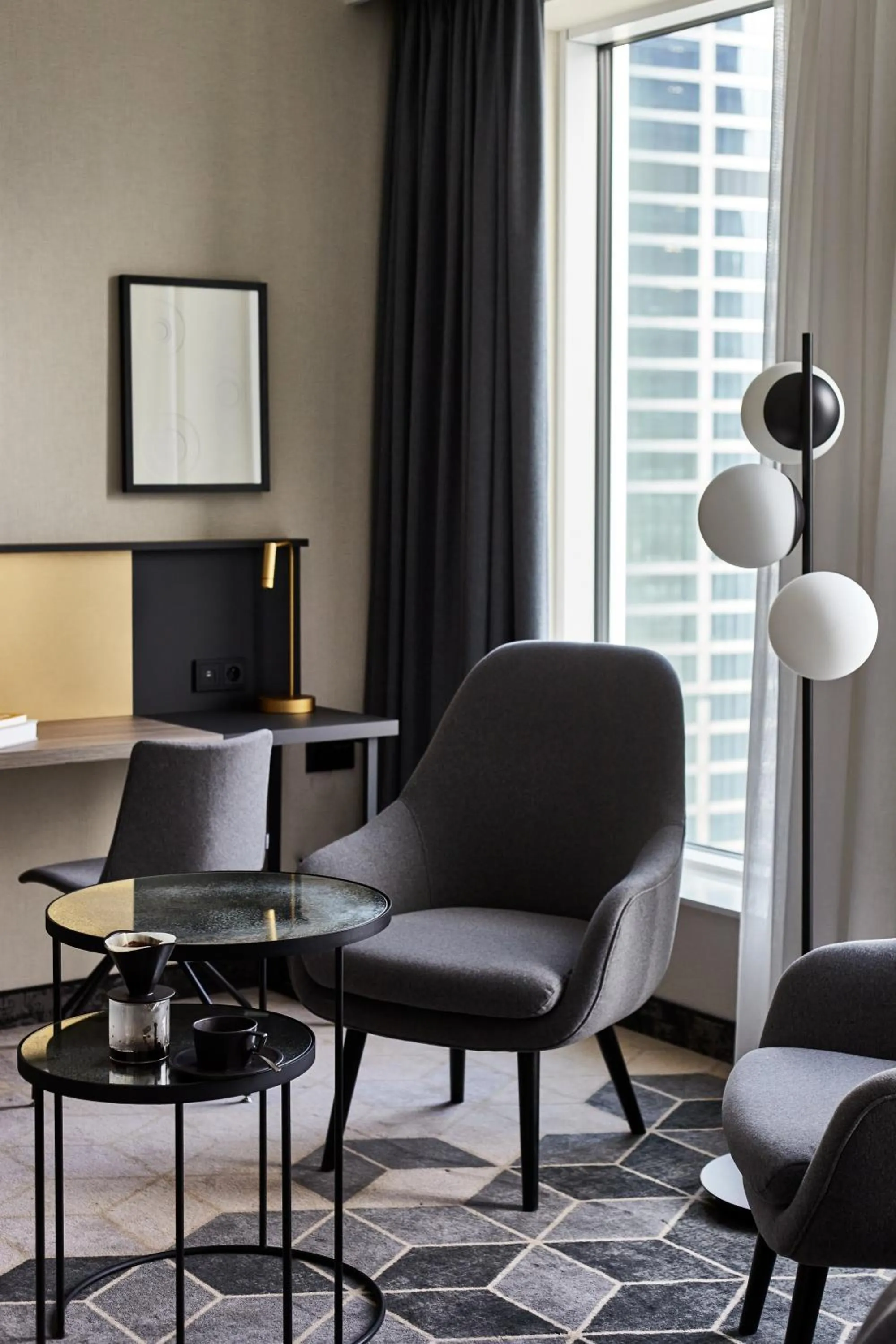 Seating area in Crowne Plaza - Warsaw - The HUB by IHG