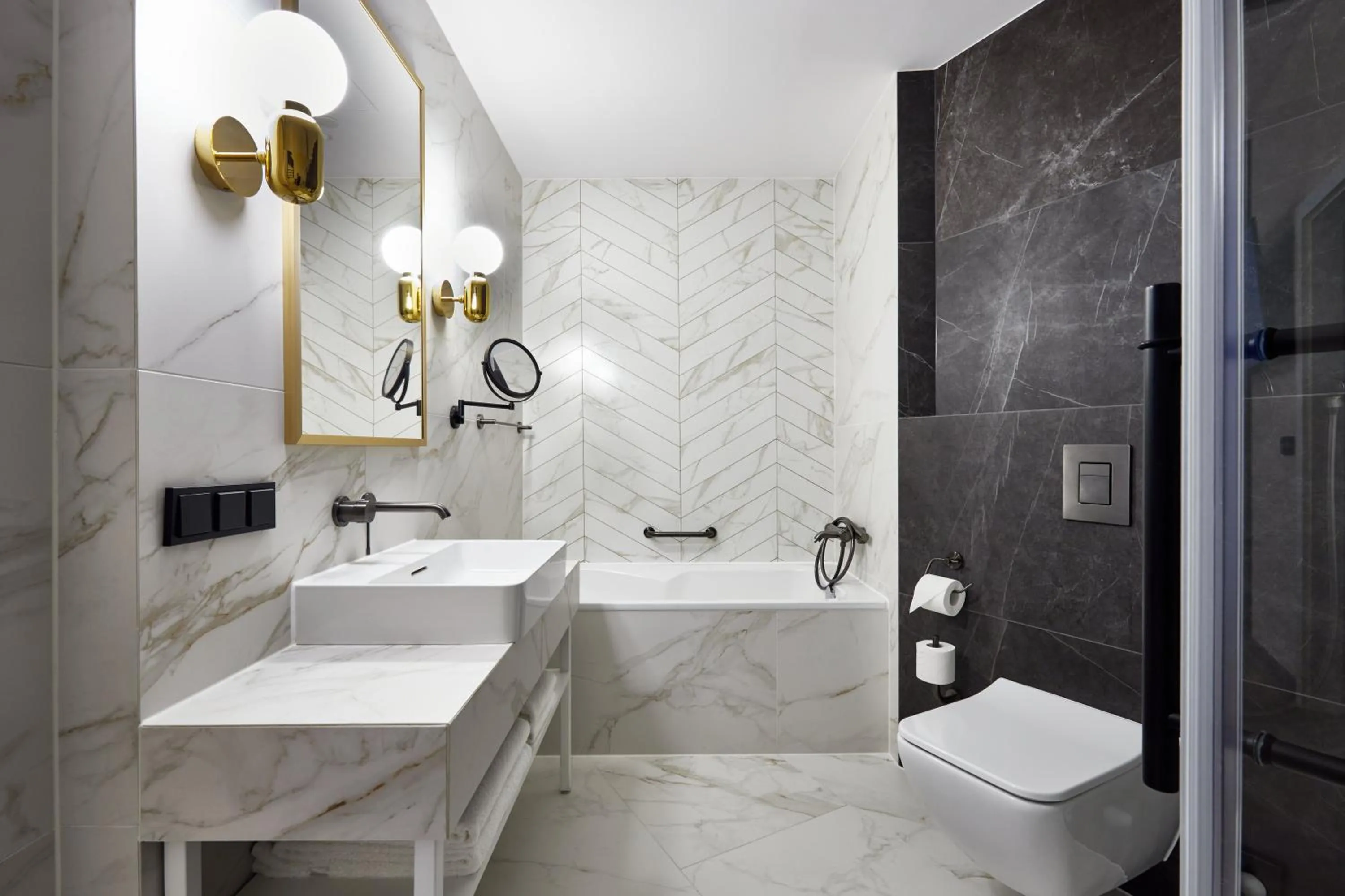 Bathroom in Crowne Plaza - Warsaw - The HUB by IHG