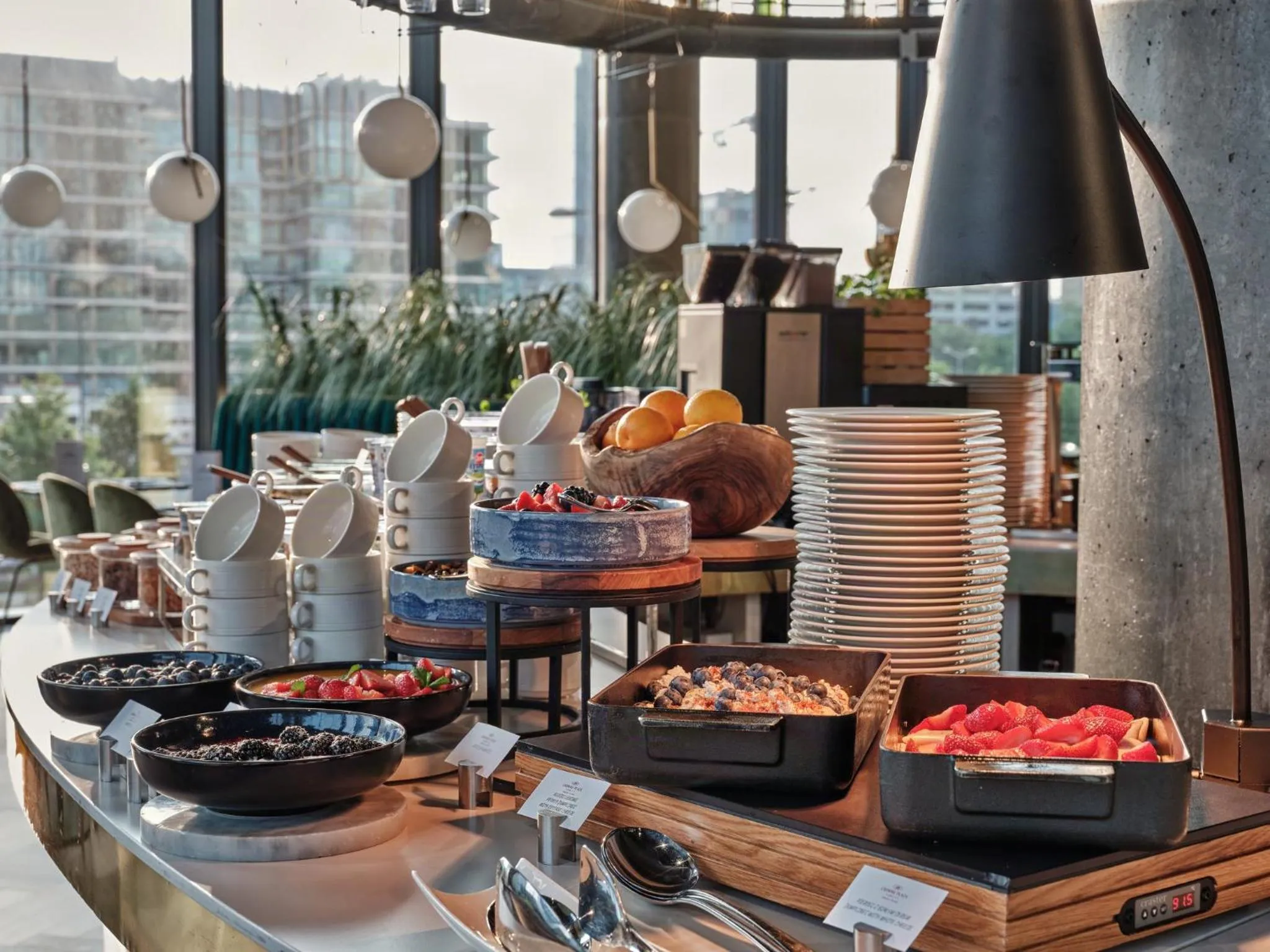 Breakfast in Crowne Plaza - Warsaw - The HUB by IHG