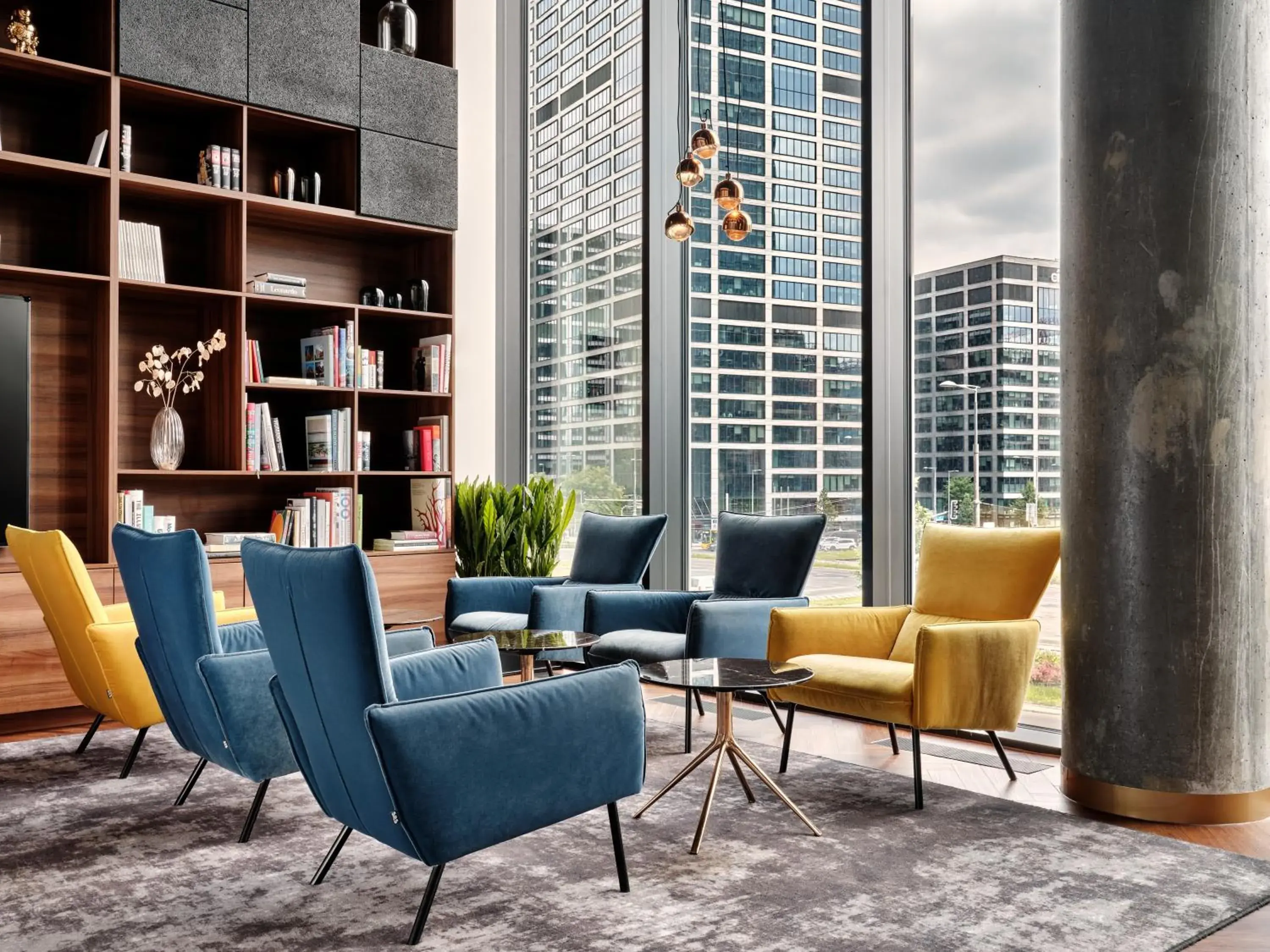 Lounge or bar in Crowne Plaza - Warsaw - The HUB by IHG Lounge or bar in Crowne Plaza - Warsaw - The HUB by IHG