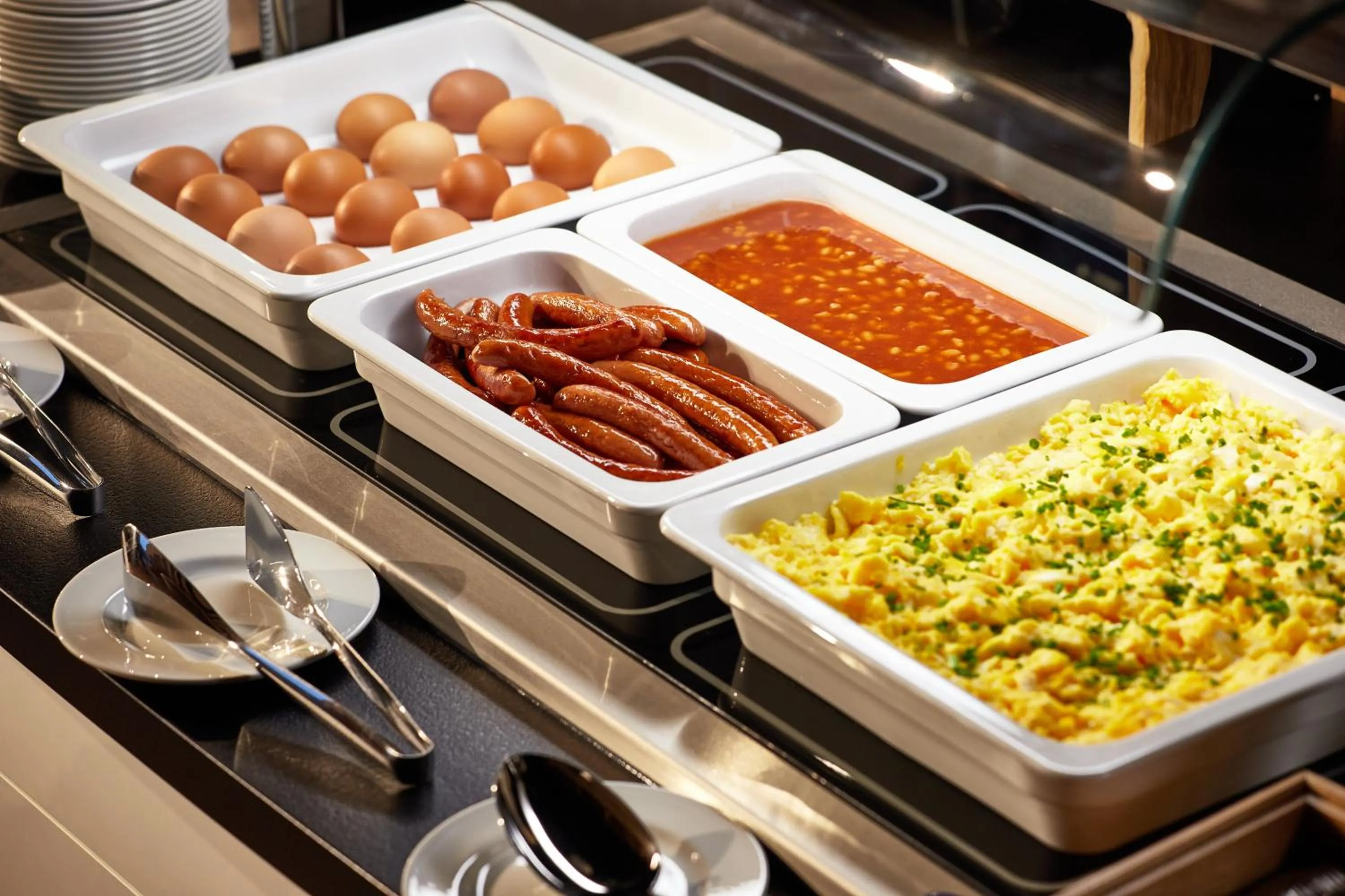 Restaurant/places to eat in Holiday Inn Express - Warsaw - The HUB by IHG