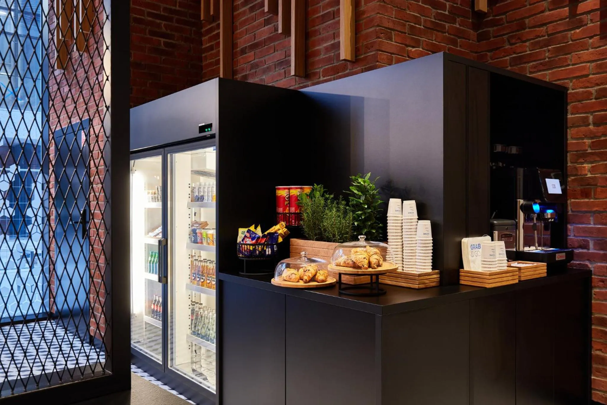 Lobby or reception in Holiday Inn Express - Warsaw - The HUB by IHG