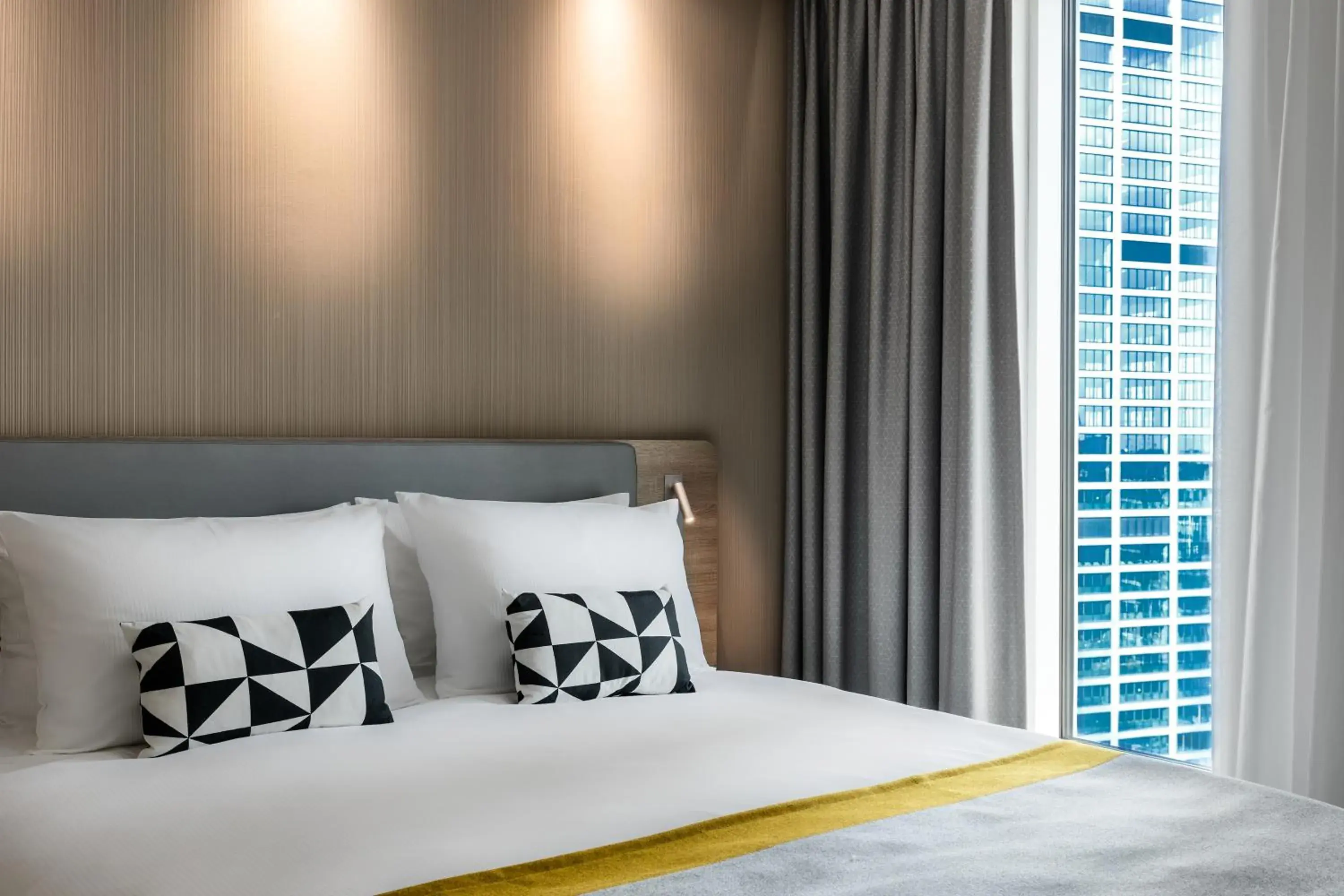 Bed in Holiday Inn Express - Warsaw - The HUB by IHG Bed in Holiday Inn Express - Warsaw - The HUB by IHG