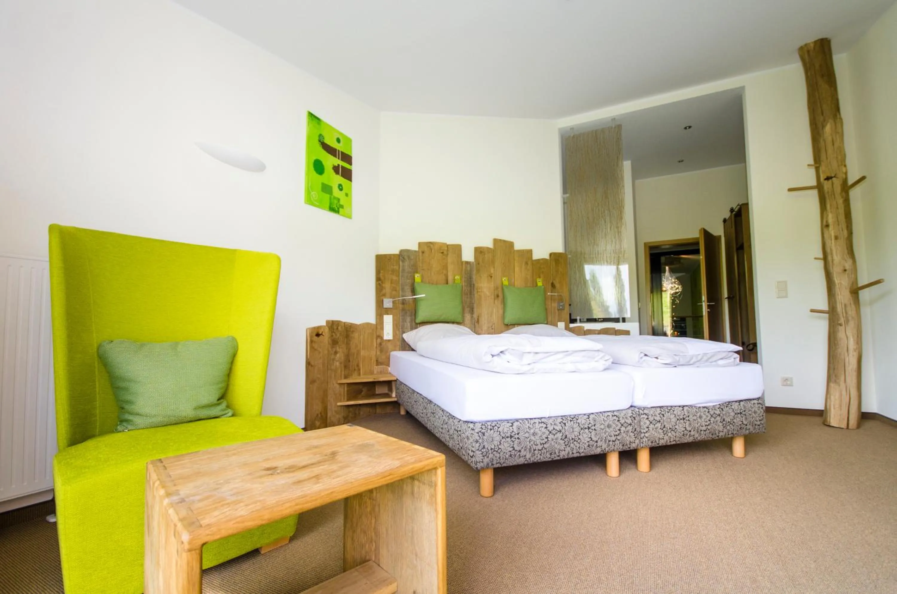 Photo of the whole room, Bed in Steinbergs Wildewiese NaturHotel