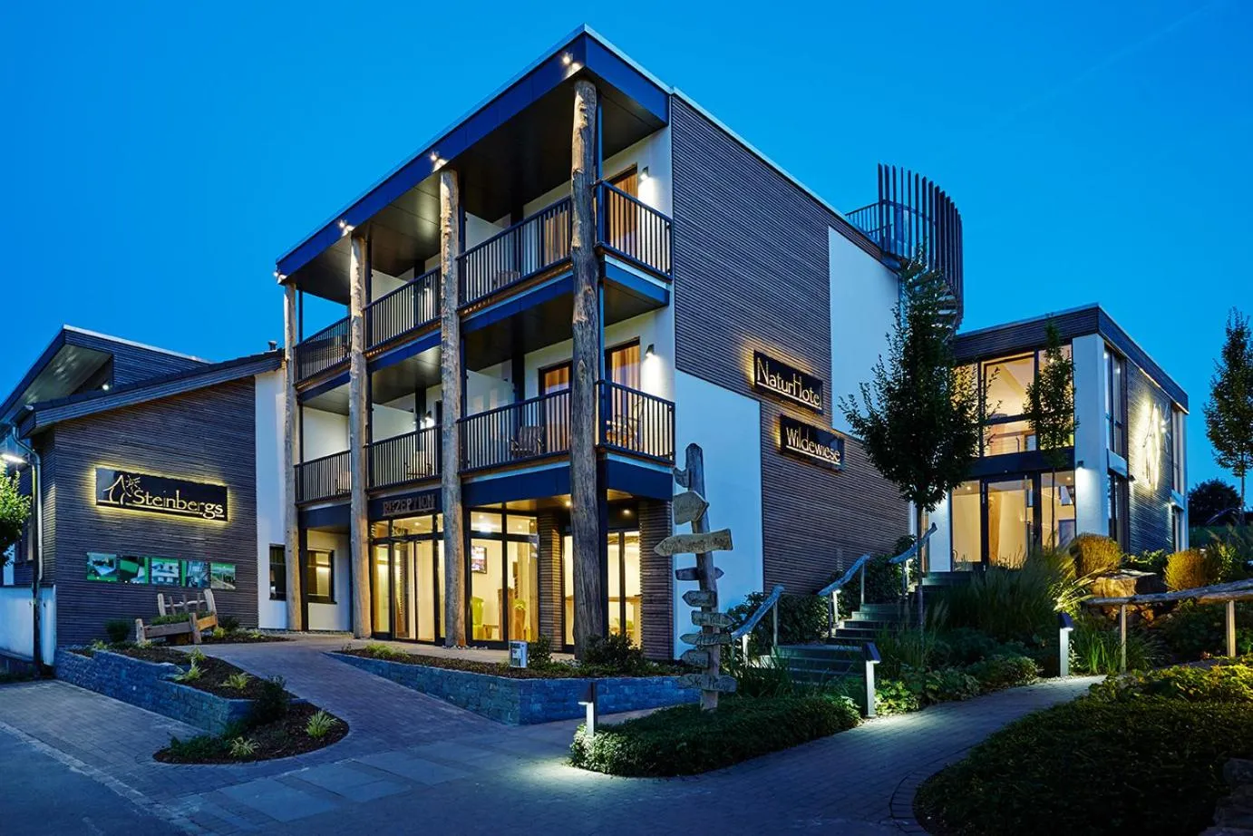 Facade/entrance in Steinbergs Wildewiese NaturHotel