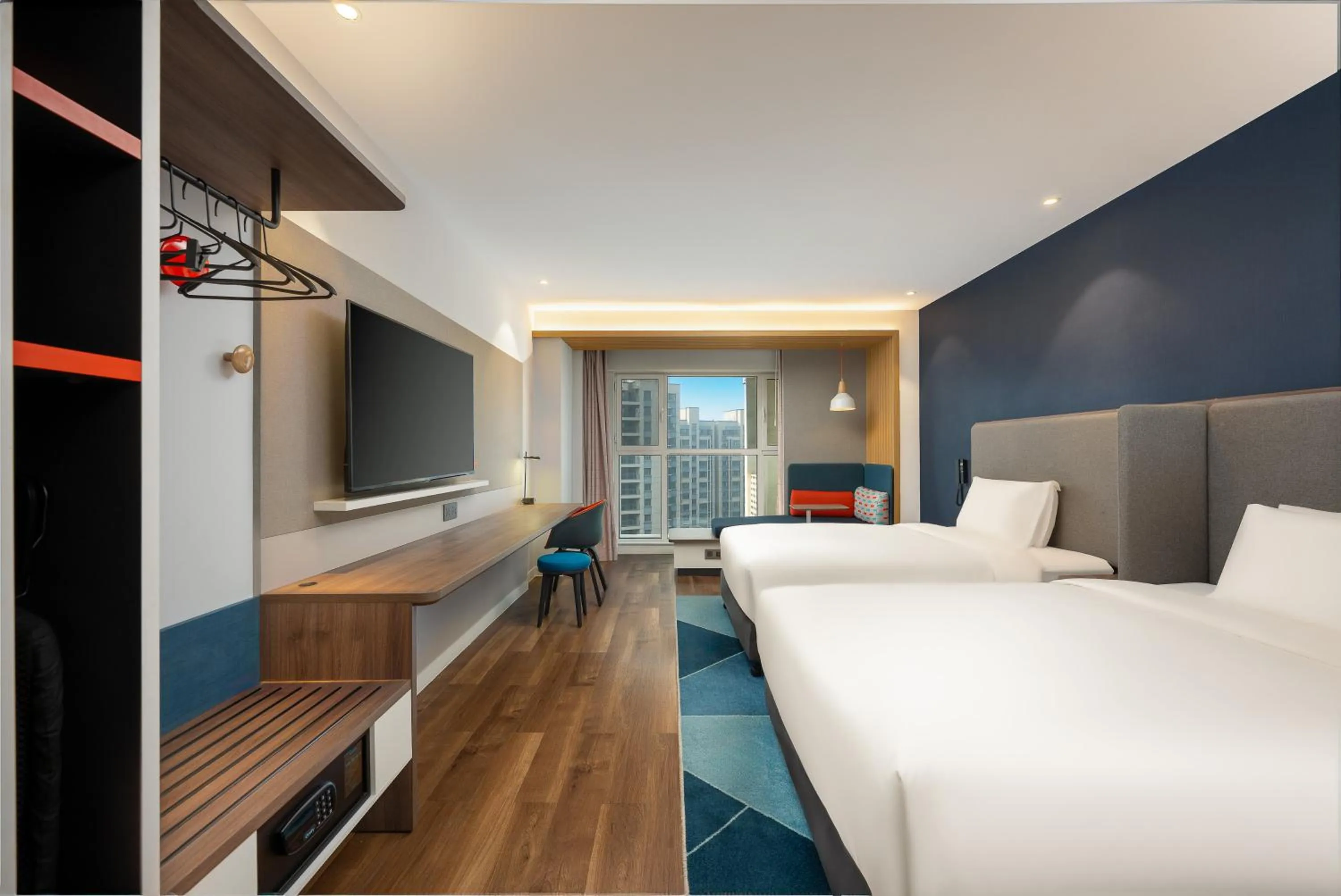 Photo of the whole room, Bed in Holiday Inn Express Tianjin Airport East by IHG
