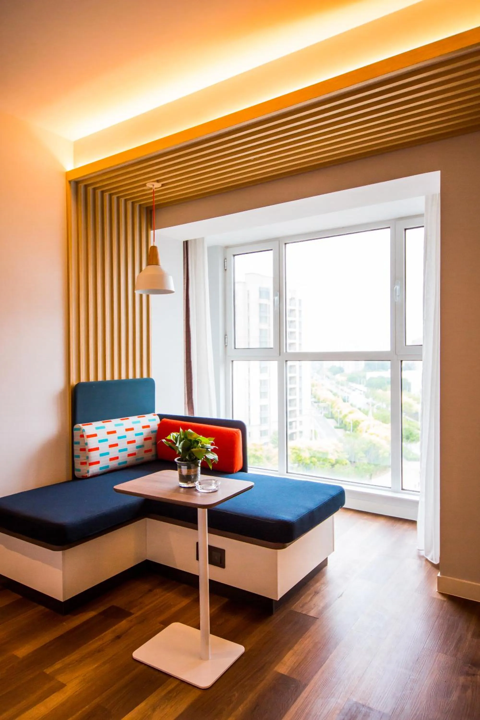 Photo of the whole room, Bed in Holiday Inn Express Tianjin Airport East by IHG