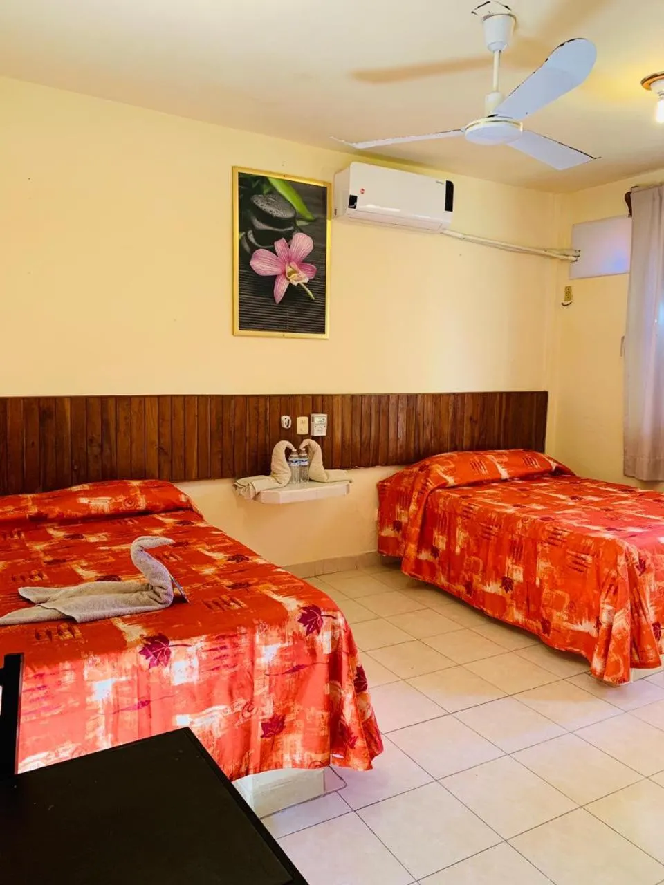 Bed in Hotel Sociedad y Maristas
