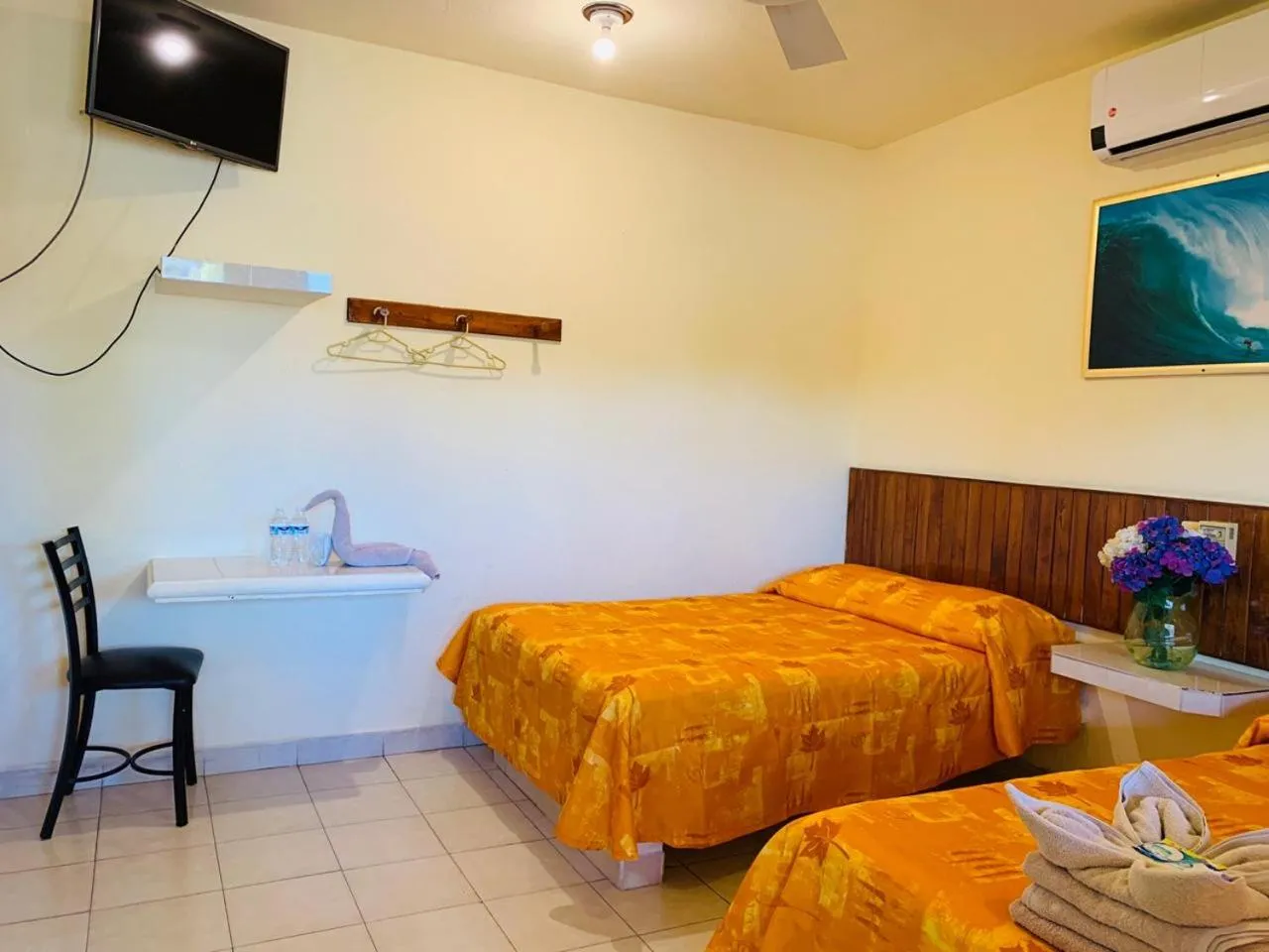 Bed in Hotel Sociedad y Maristas