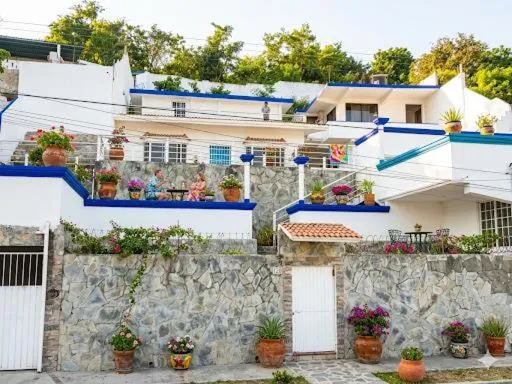 Hotel Sociedad y Maristas