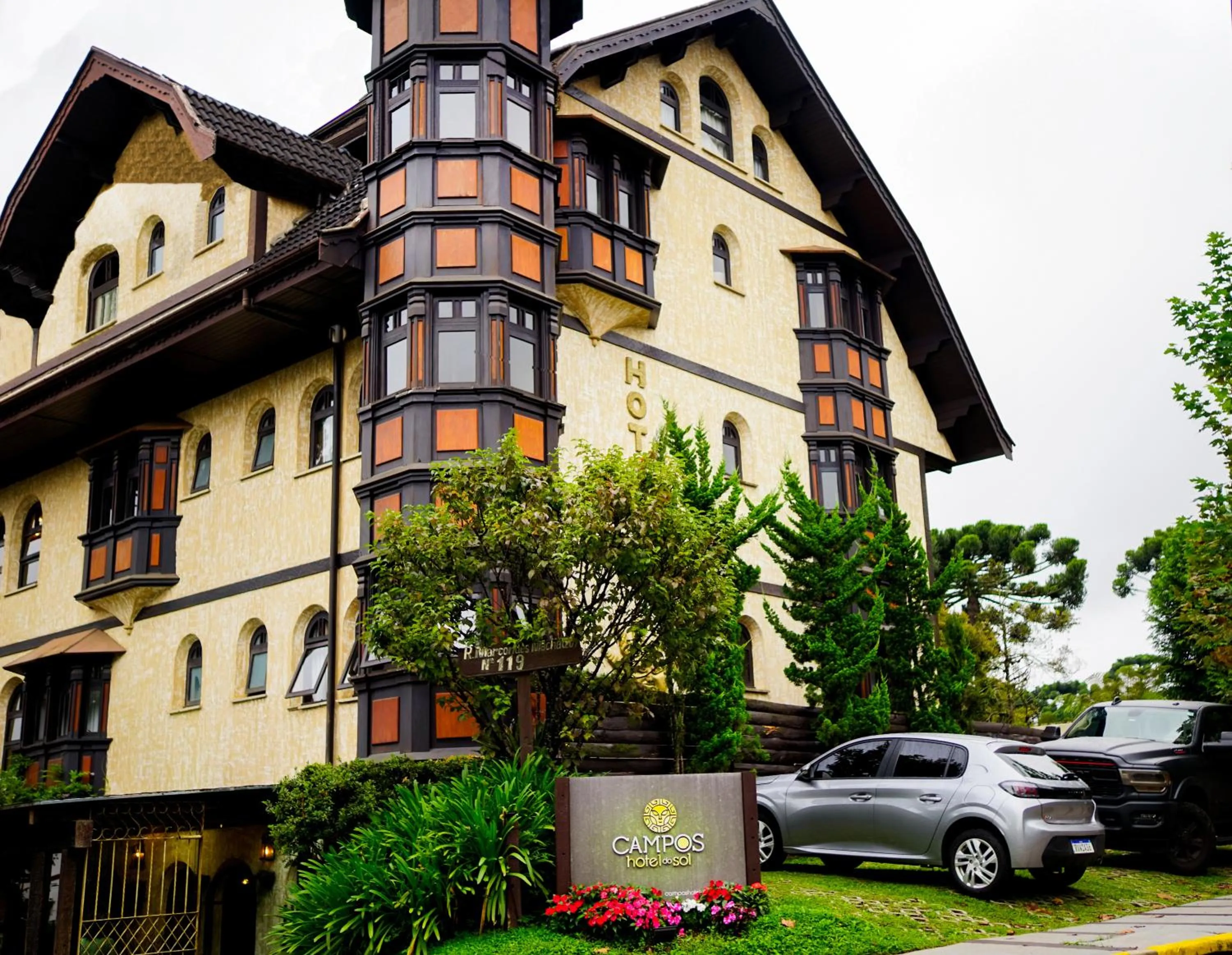 Property building in Campos Hotel do Sol