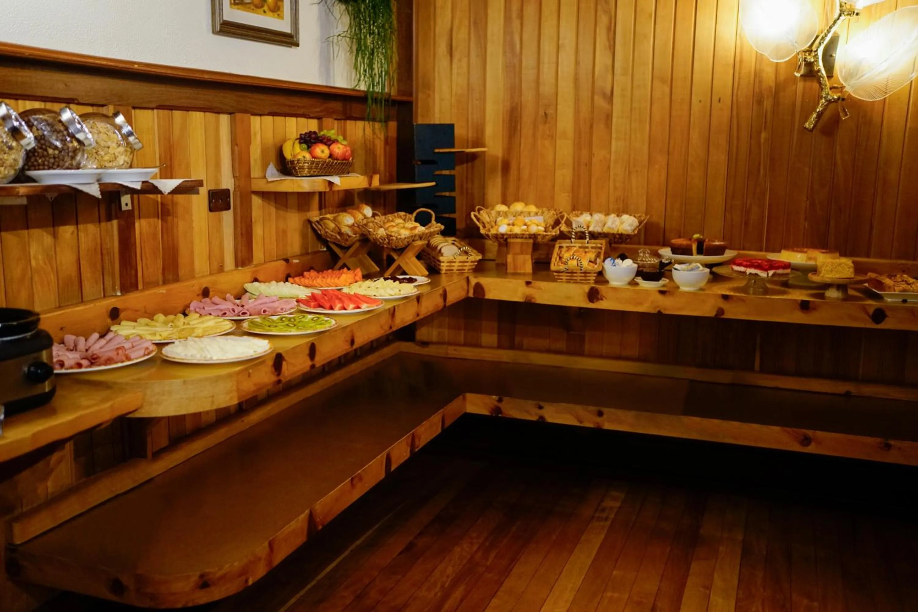 Buffet breakfast in Campos Hotel do Sol
