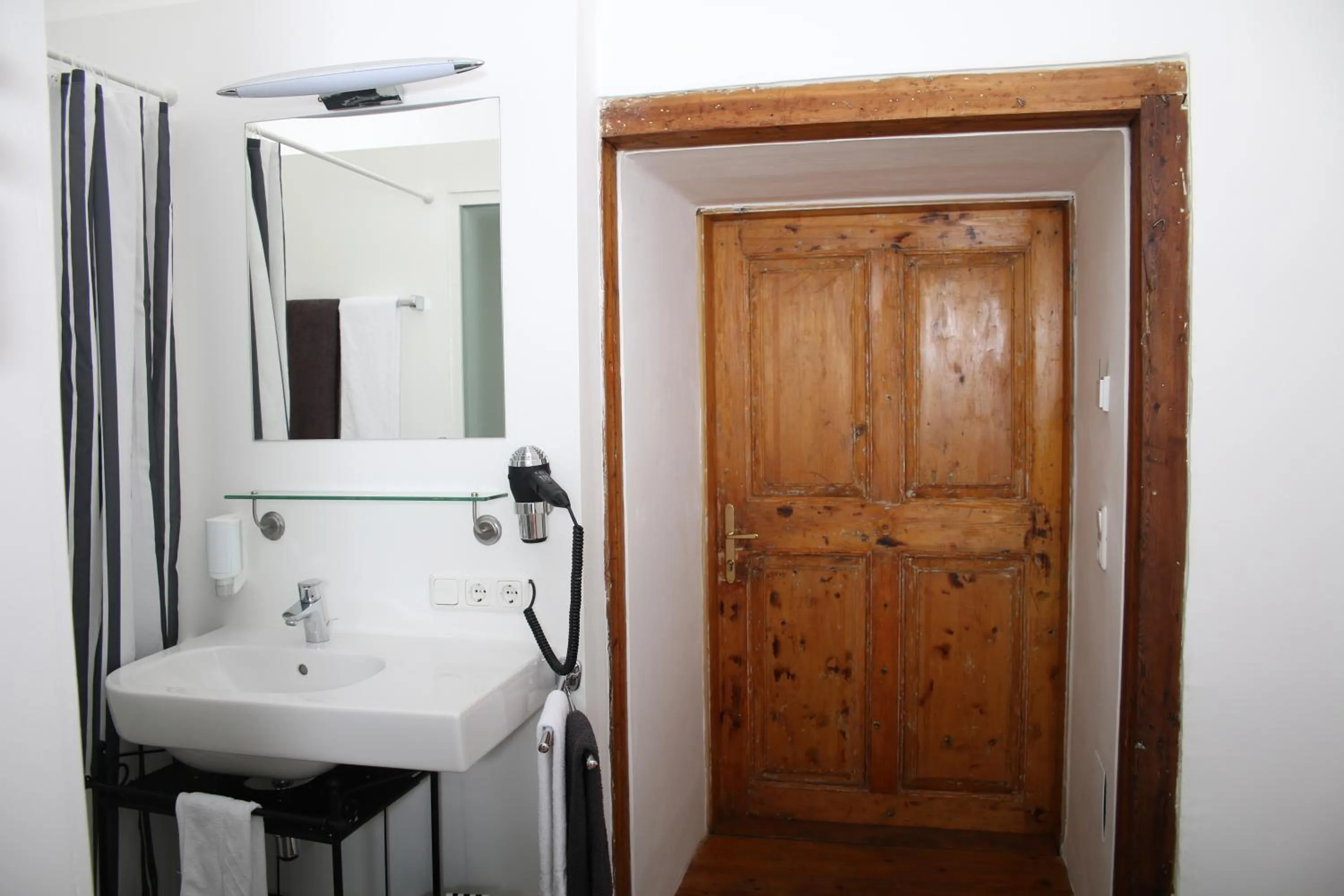 Bathroom in Hotel im Stift Neuberg