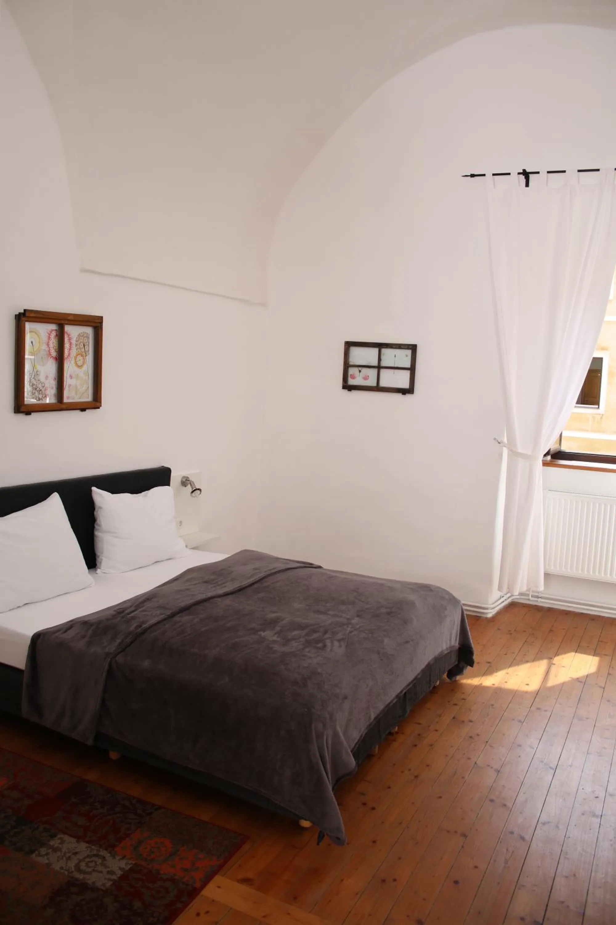 Bed in Hotel im Stift Neuberg