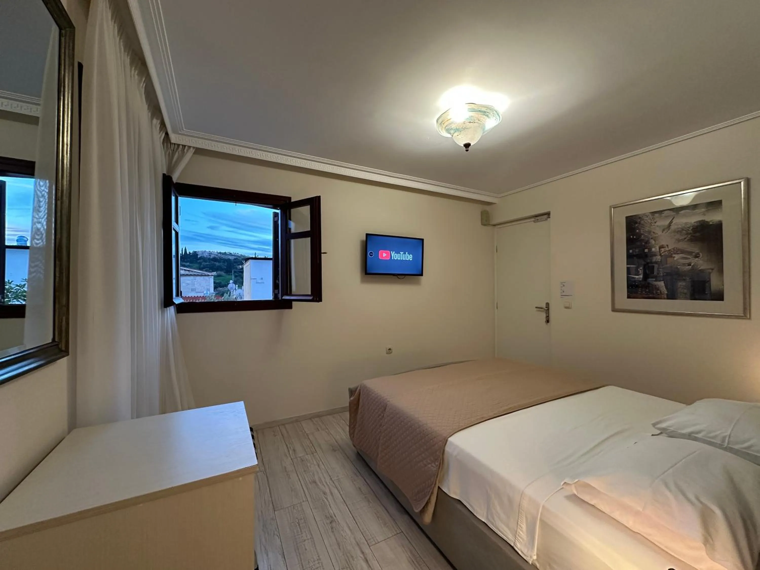 Bed in Theasis Athens