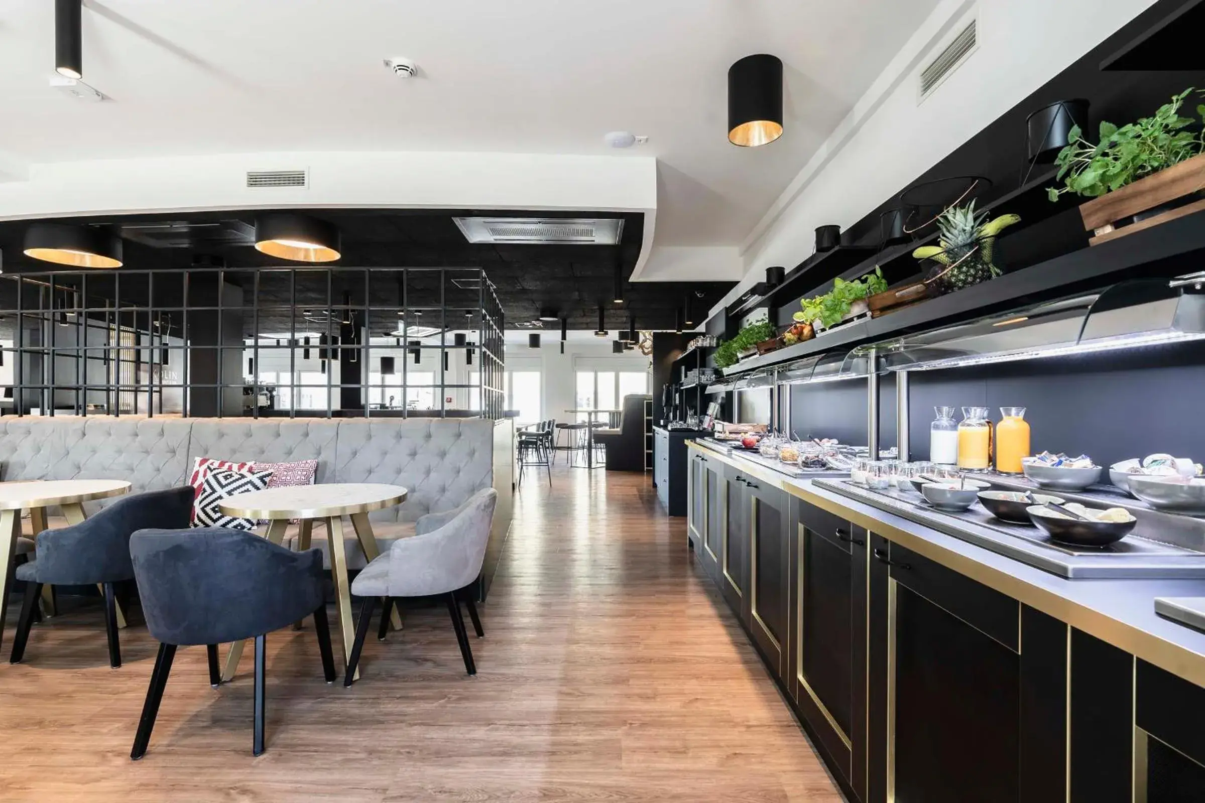 Breakfast in Abasto Hotel München Feldmoching Breakfast in Abasto Hotel München Feldmoching