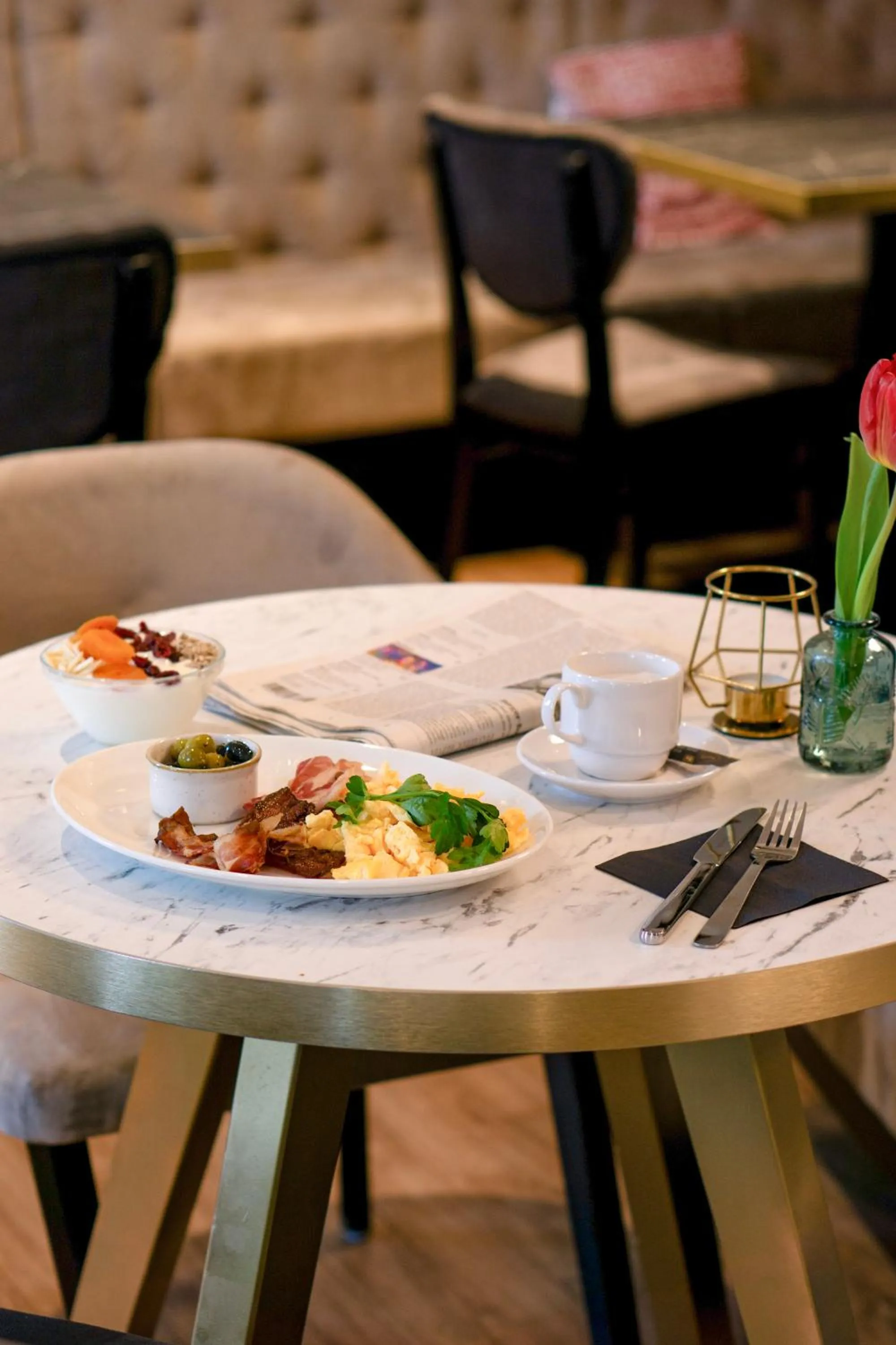 Restaurant/places to eat in Abasto Hotel München Feldmoching