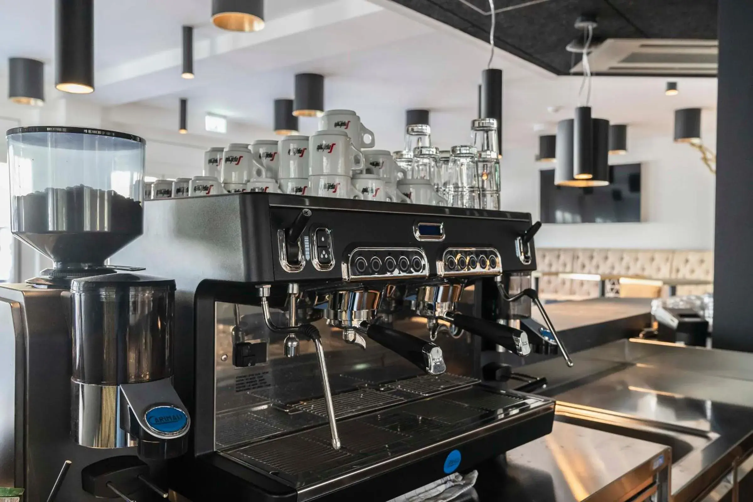 Lounge or bar in Abasto Hotel München Feldmoching Lounge or bar in Abasto Hotel München Feldmoching