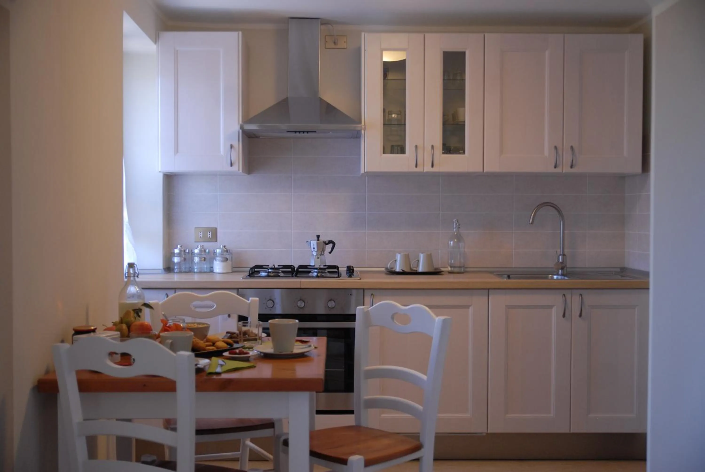 Communal kitchen in Bed & Breakfast Castello Regina