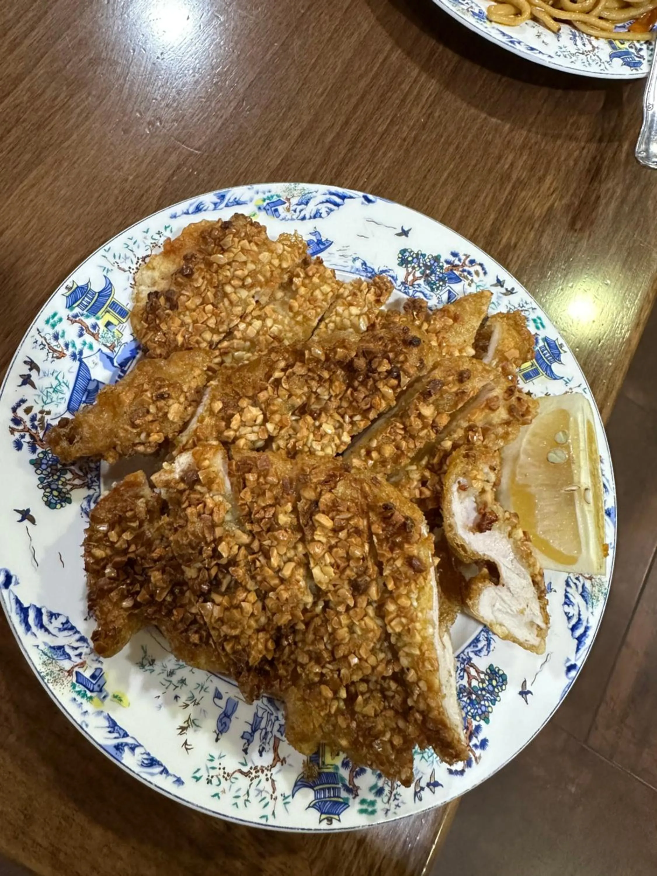 Hostal agripino y Restaurante asiático