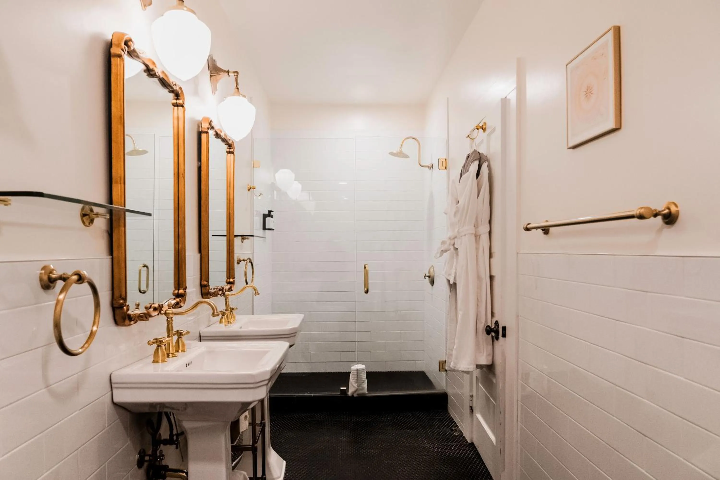 Bathroom in National Exchange Hotel