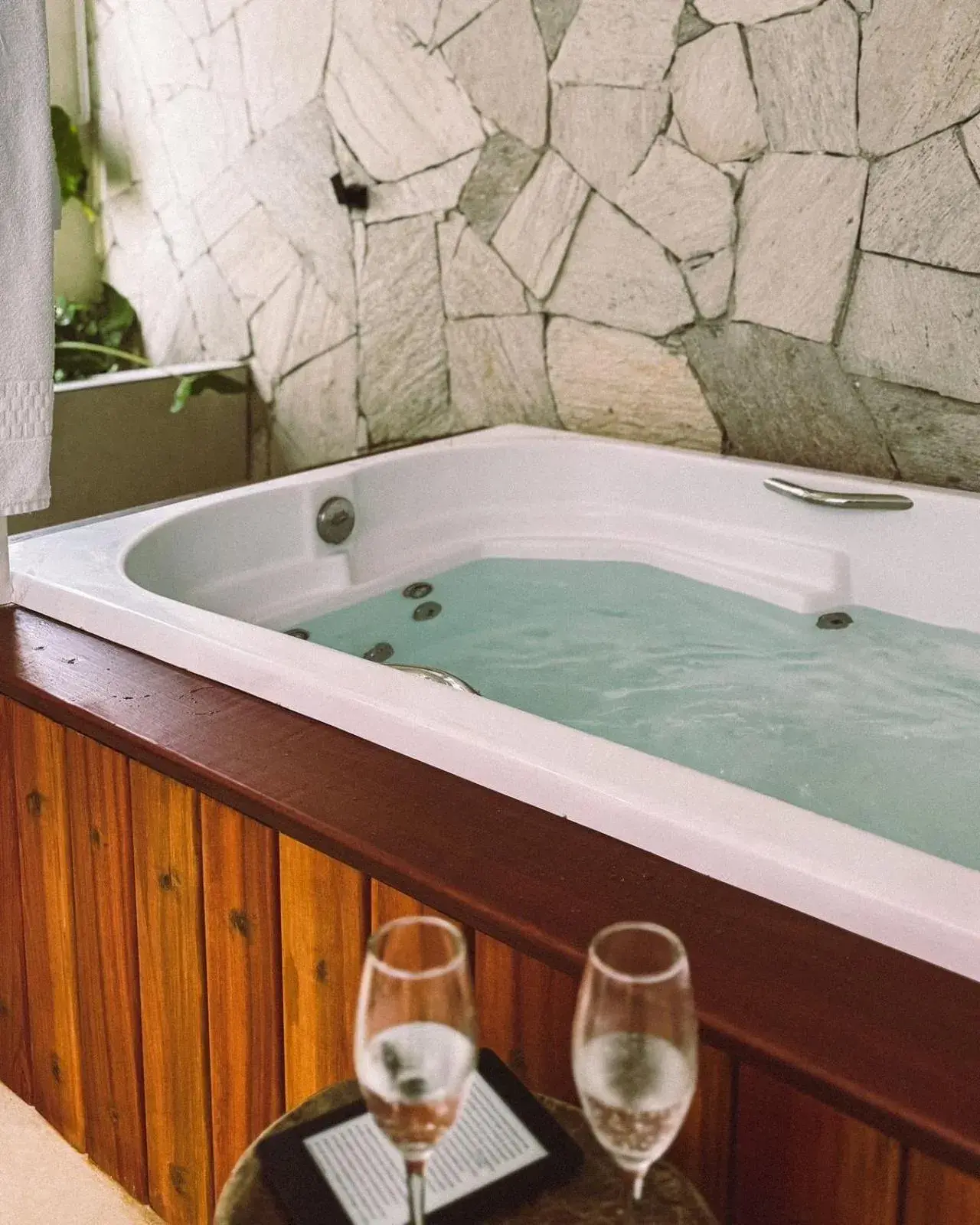 Queen Suite with Spa Bath in Pousada Maré do Francês Queen Suite with Spa Bath in Pousada Maré do Francês