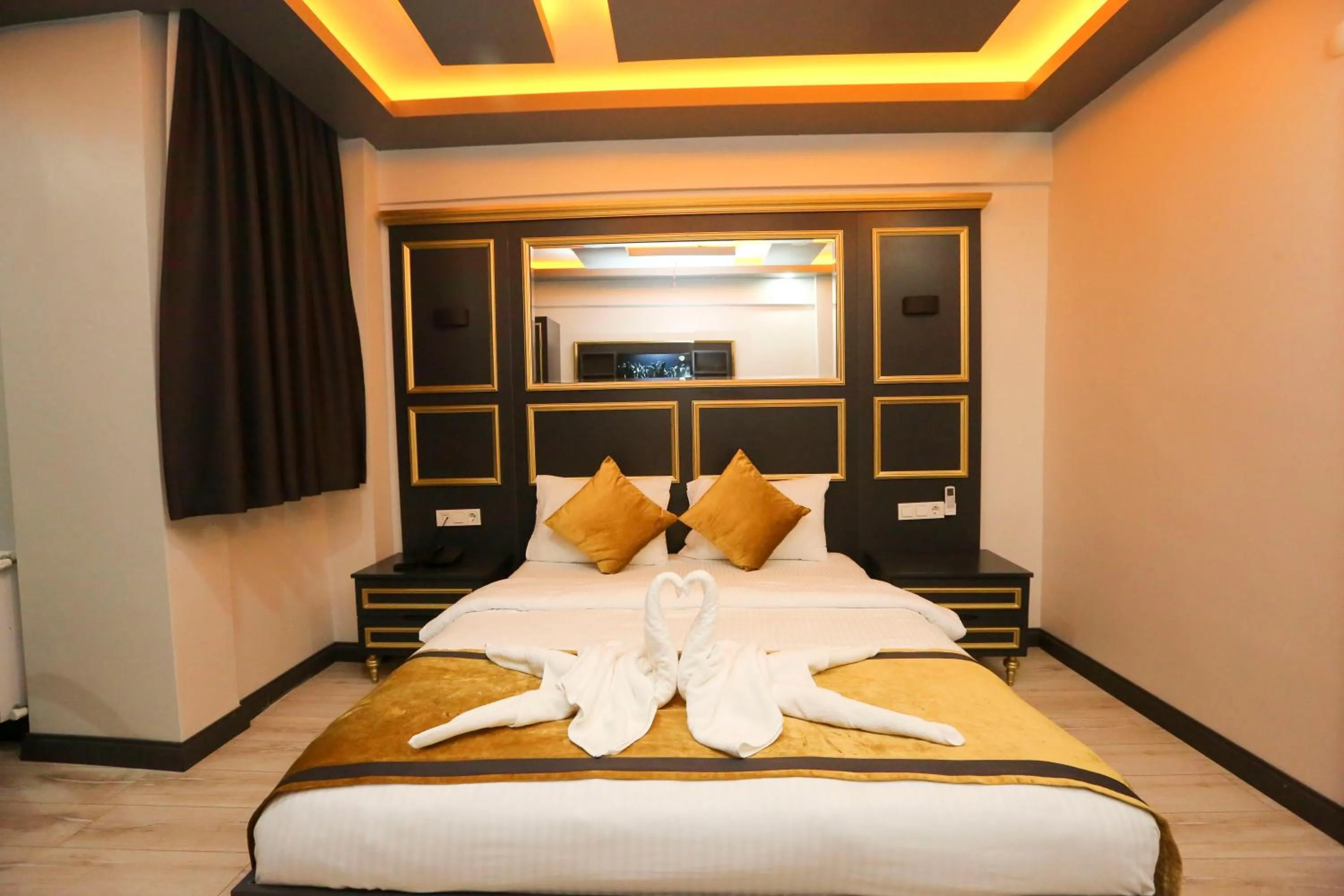 Bed in DNZ TAXIM FERİDİYE HoTEL