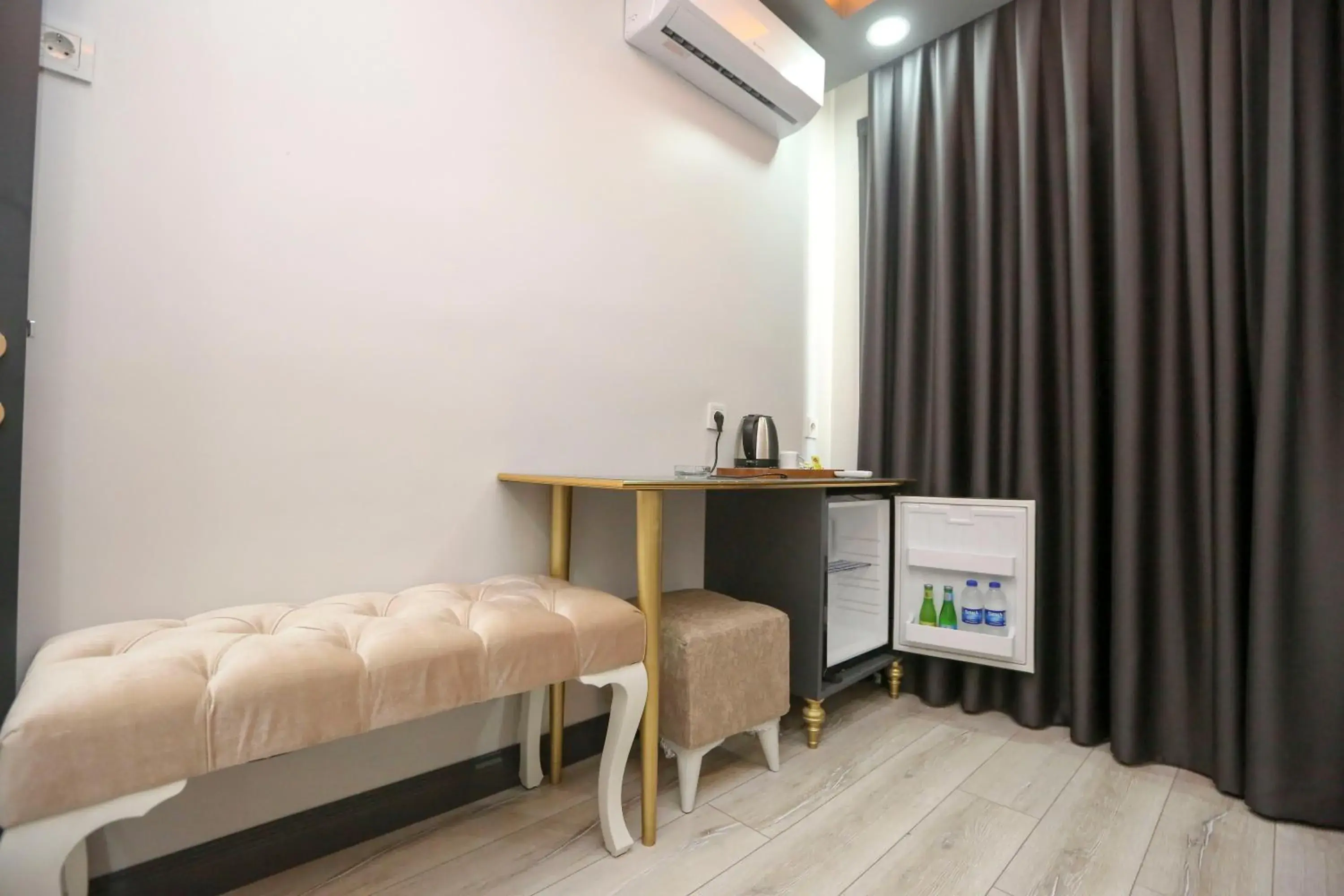 air conditioner in DNZ Taxim Feridiye Hotel air conditioner in DNZ Taxim Feridiye Hotel