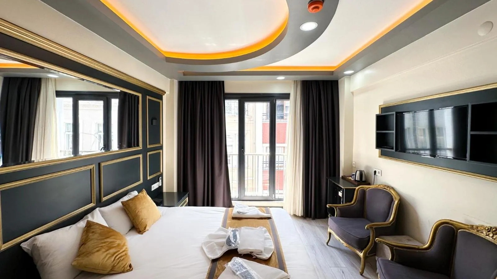 Bed in DNZ TAXIM FERİDİYE HoTEL