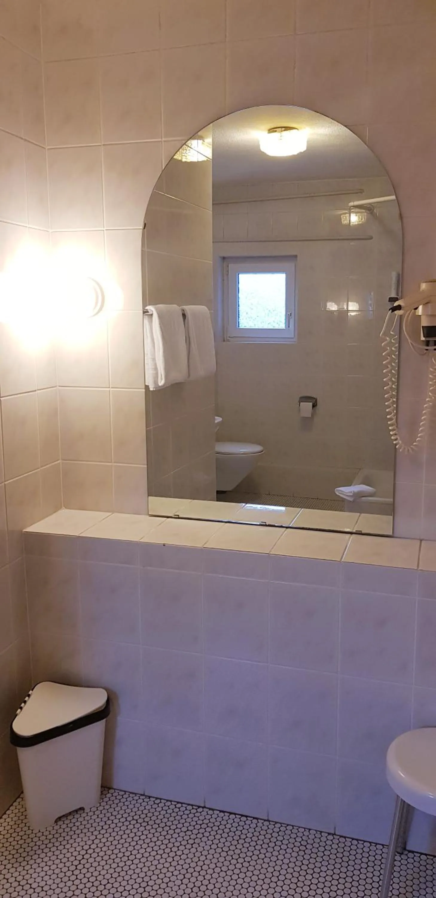 Bathroom in Hotel Baeren