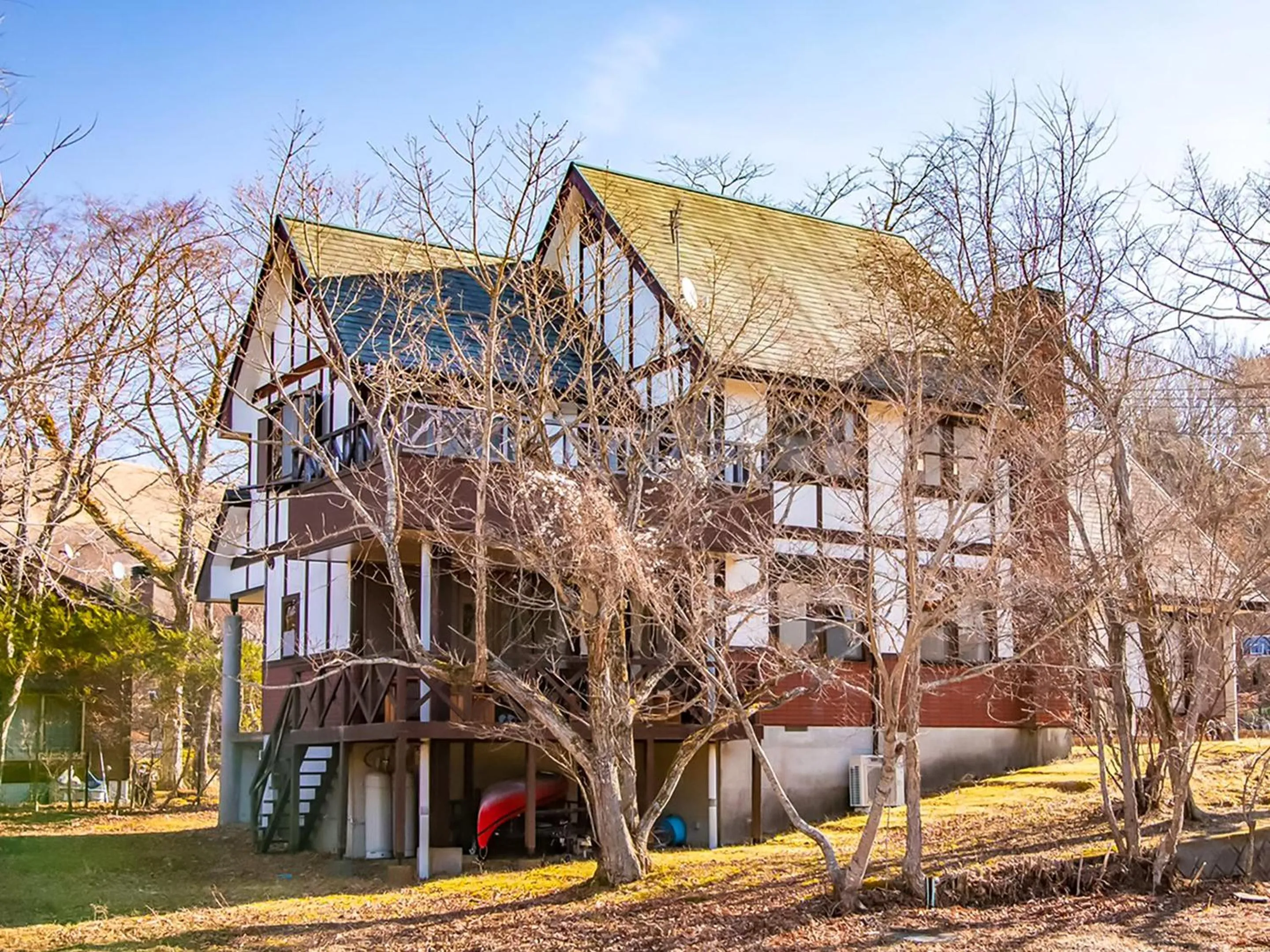 Property building in MOON GLOW