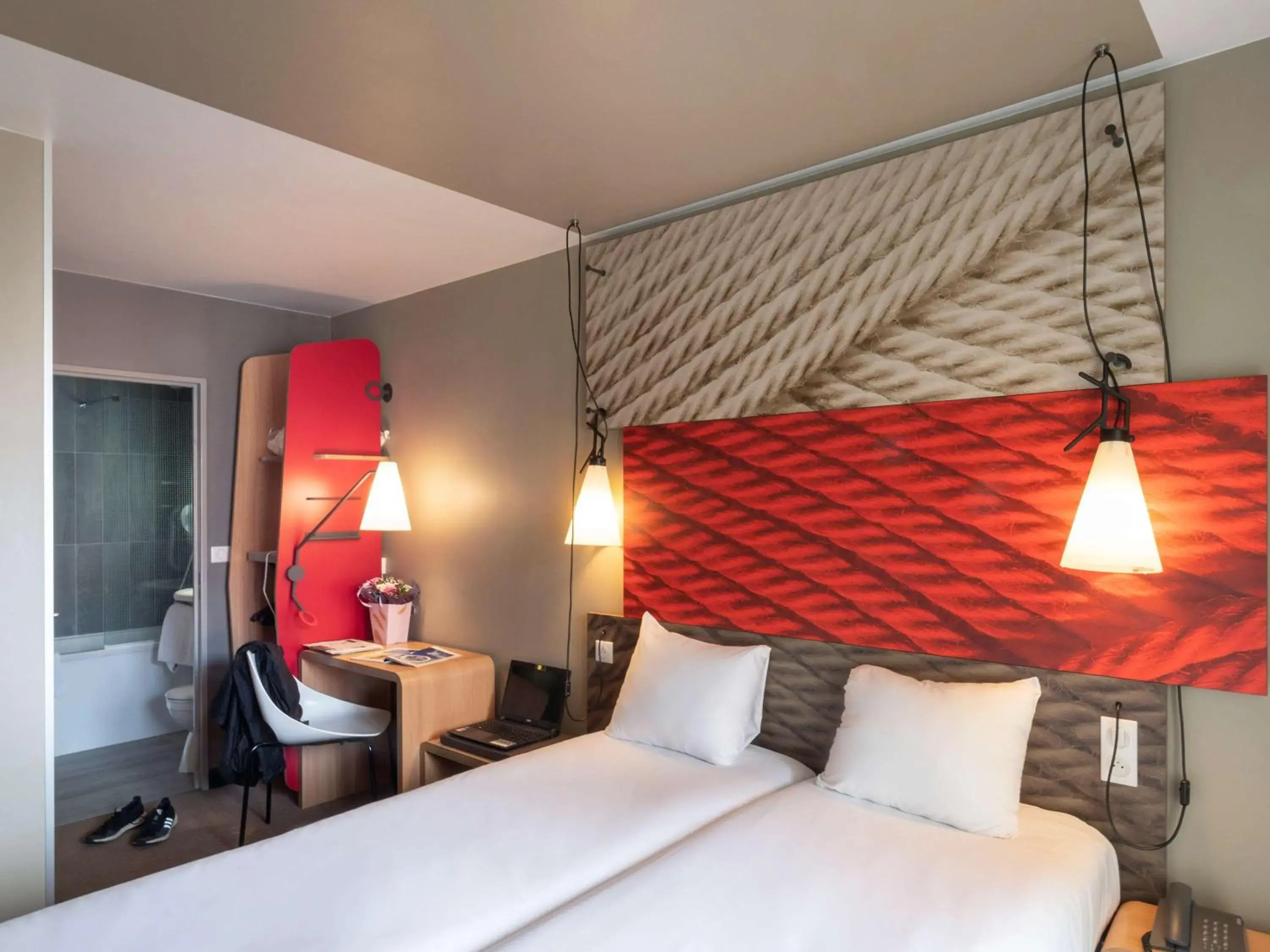 Photo of the whole room, Bed in ibis Saint Gratien - Enghien-Les-Bains