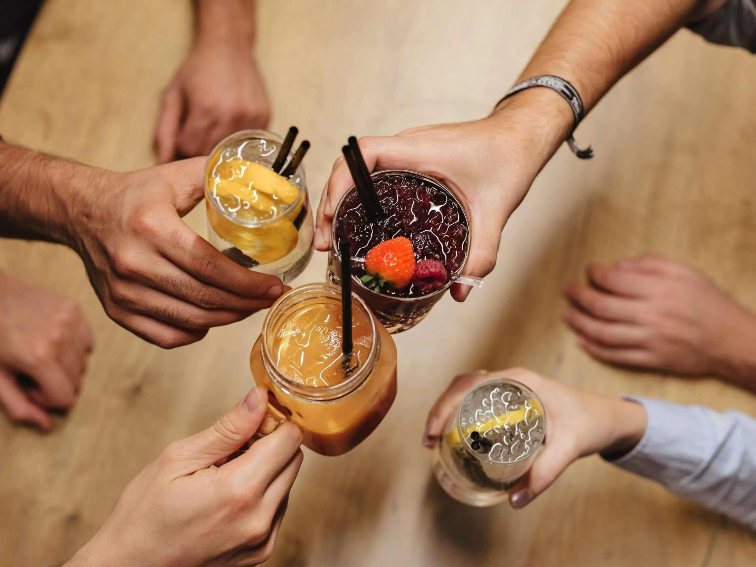 Lounge or bar in ibis Saint Gratien - Enghien-Les-Bains