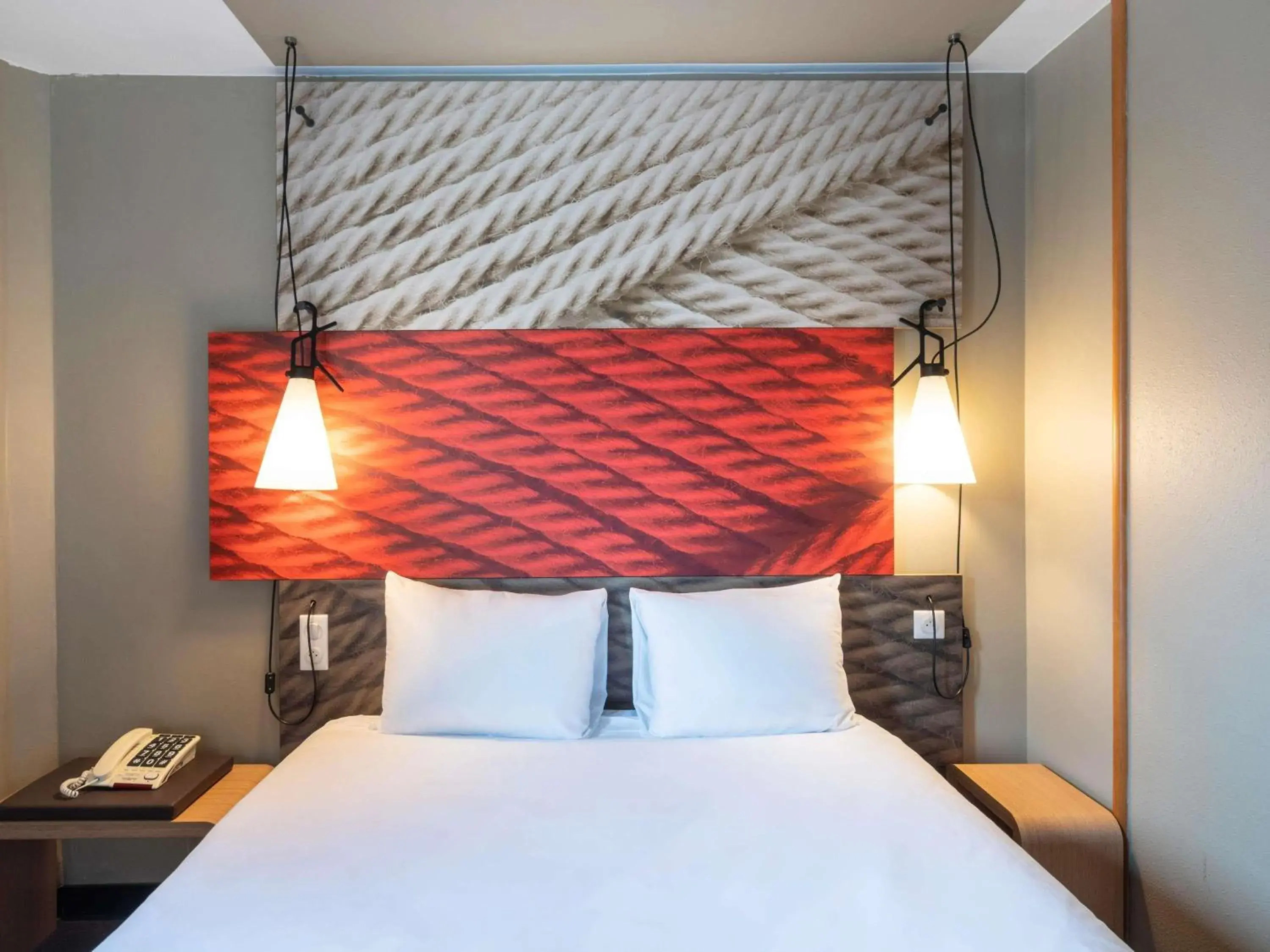 Bedroom, Bed in ibis Saint Gratien - Enghien-Les-Bains Bedroom, Bed in ibis Saint Gratien - Enghien-Les-Bains