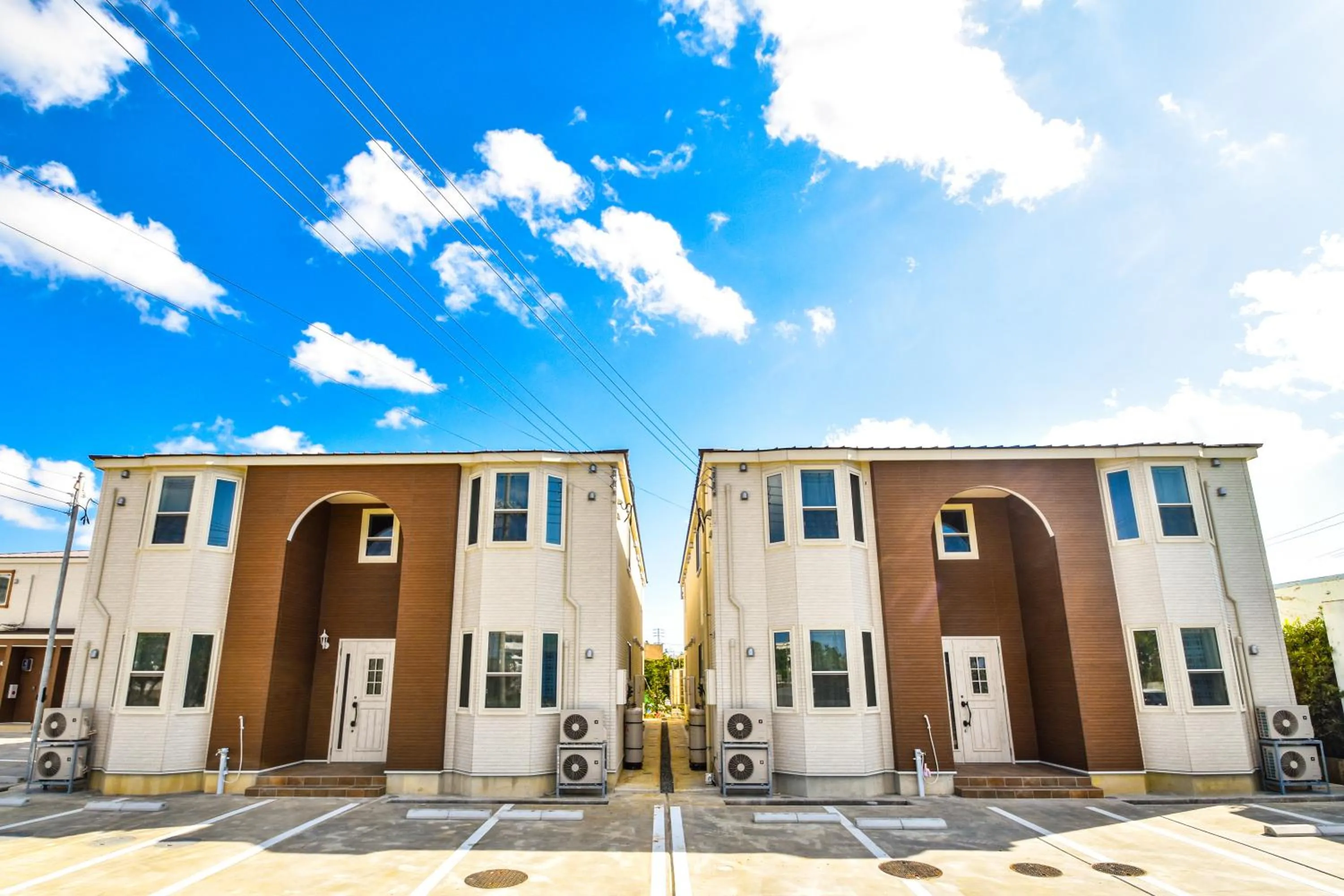 Property building in Ecot Irabu Bridge Premier