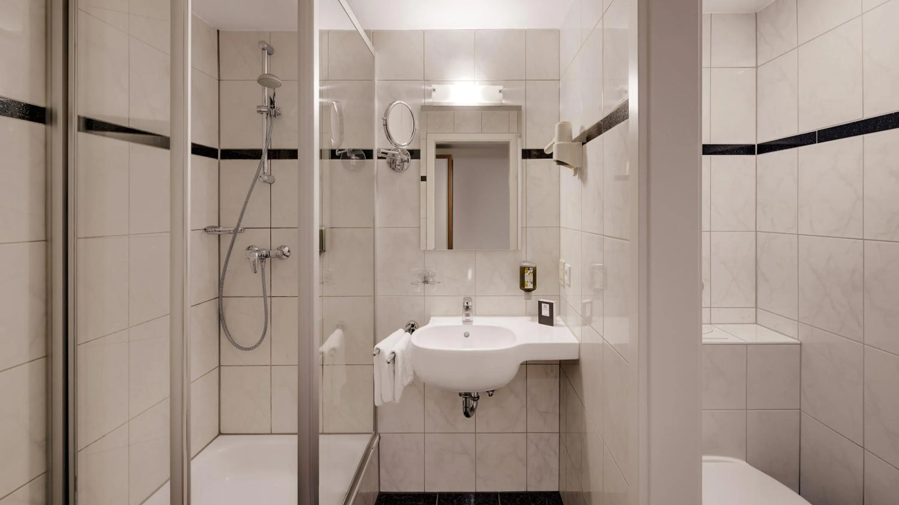 Bathroom in Hotel Newton Heilbronn