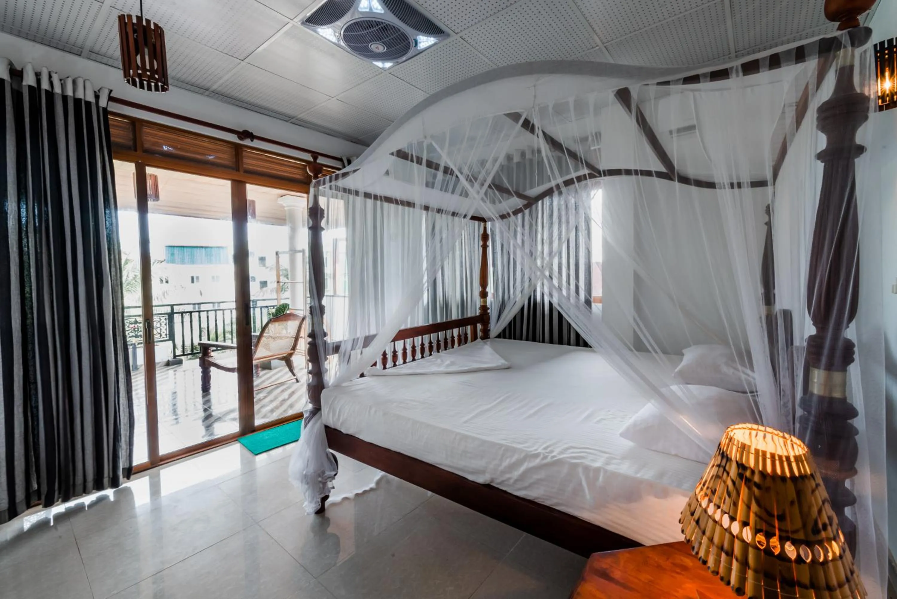 Bed in Seaview Deepal villa