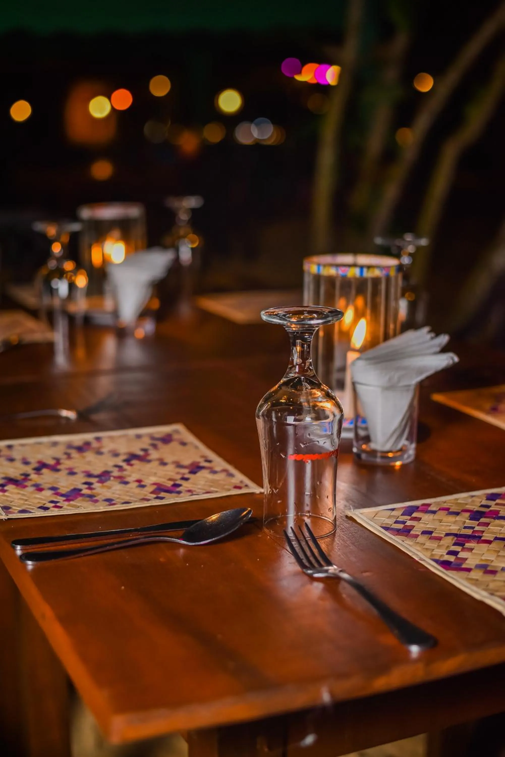 Restaurant/places to eat in Seaview Deepal villa