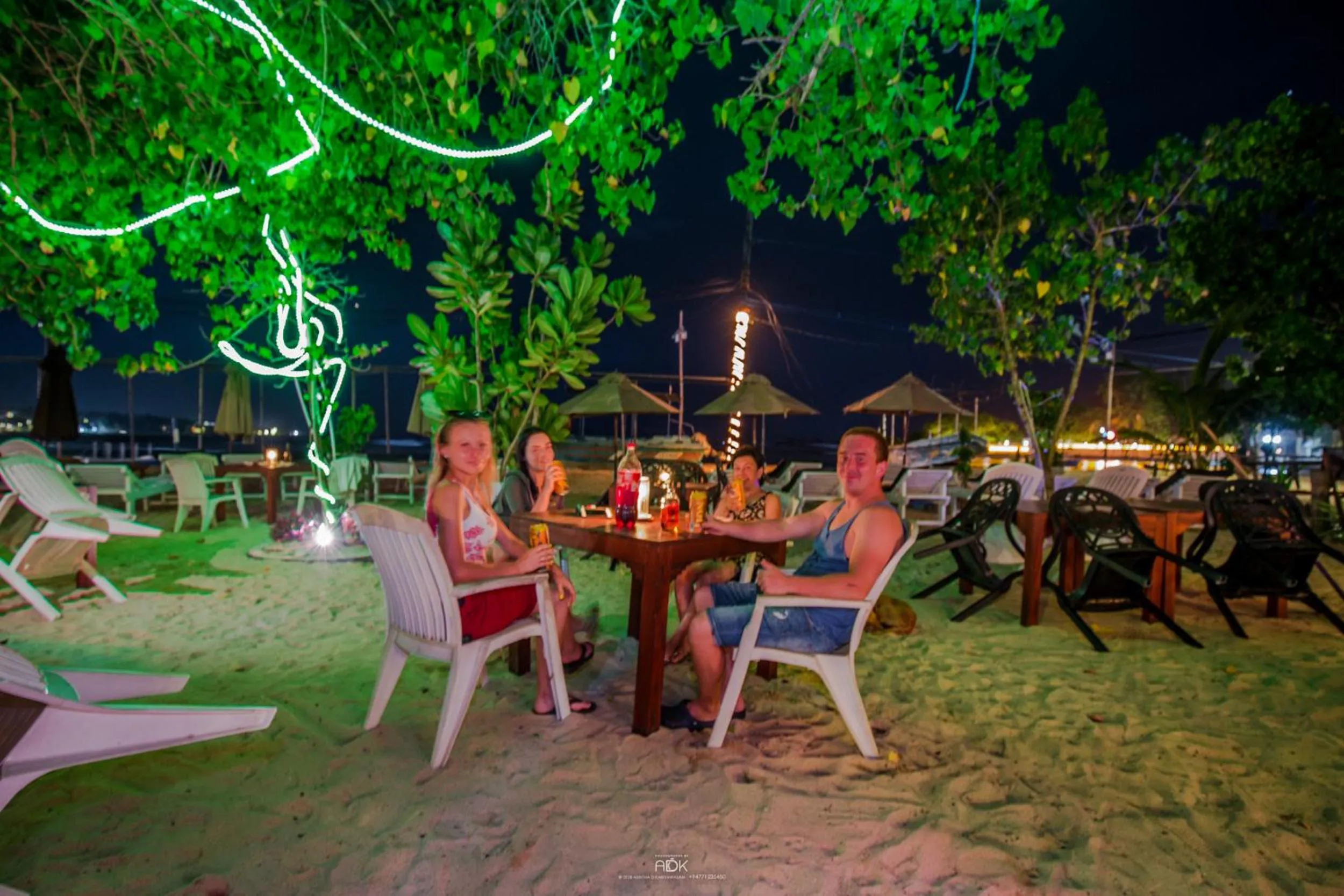 Restaurant/places to eat in Seaview Deepal villa