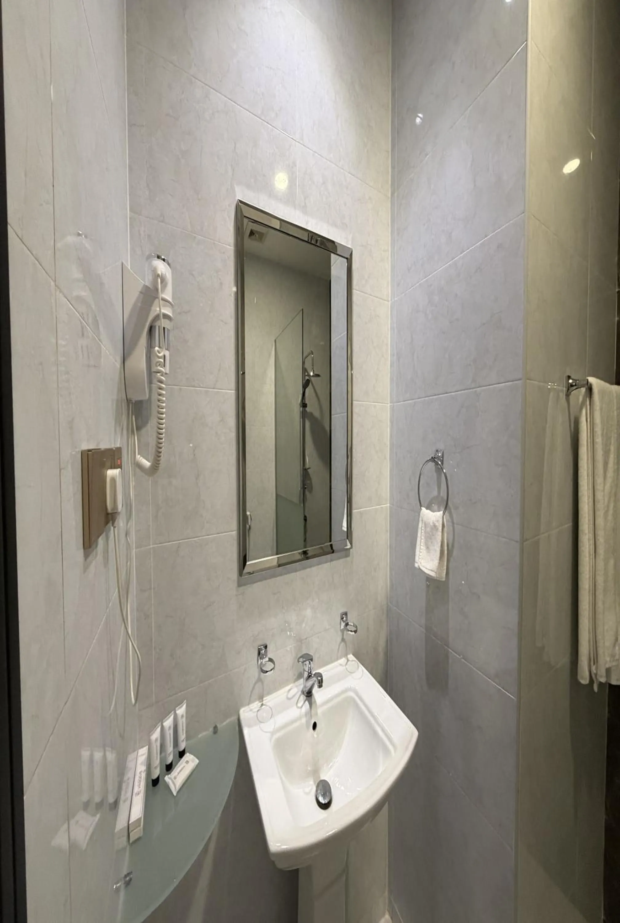 Toilet in Sunday Grand Al Khobar Hotel Formerly Holiday Al Khaleej