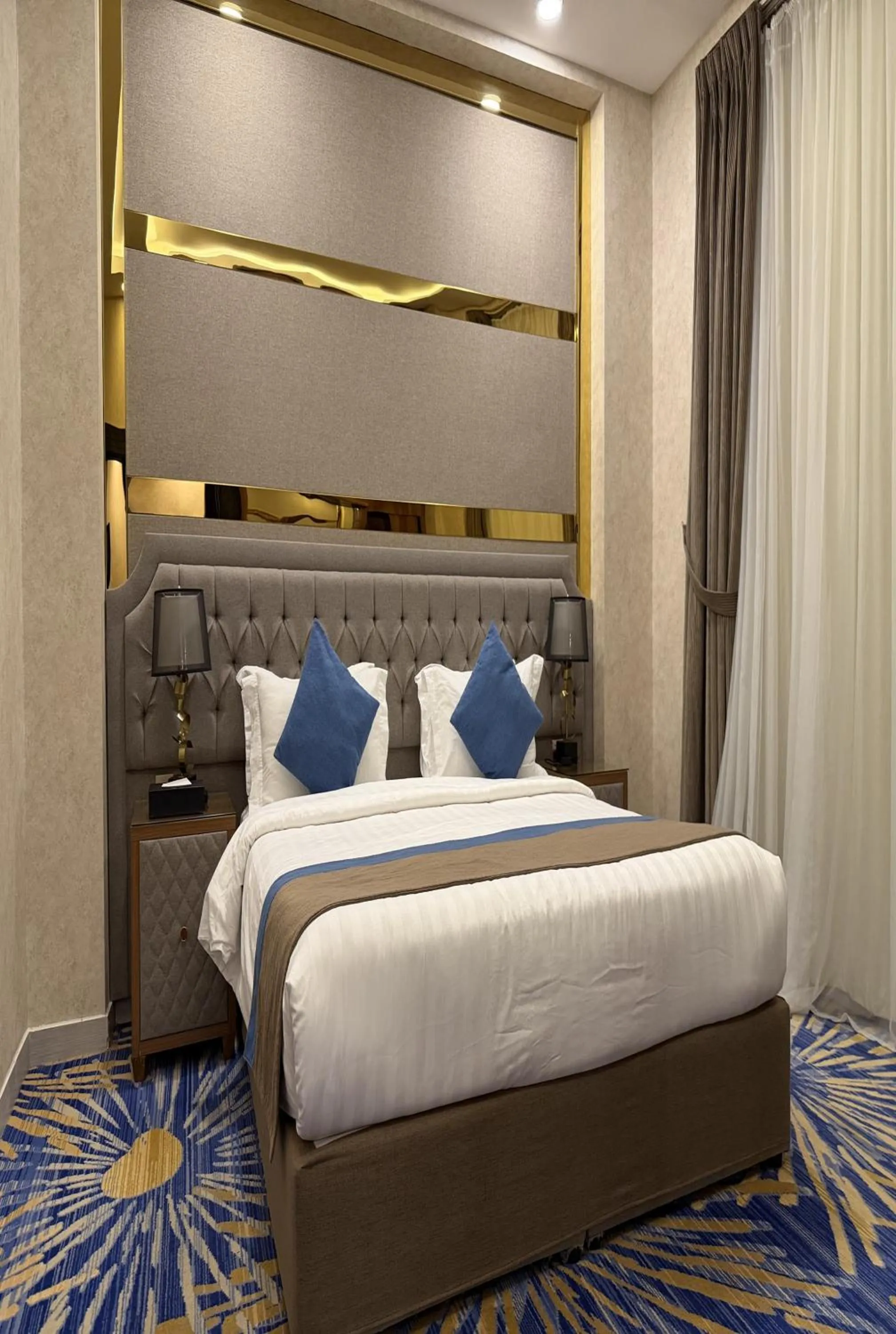 Photo of the whole room, Bed in Sunday Grand Al Khobar Hotel Formerly Holiday Al Khaleej