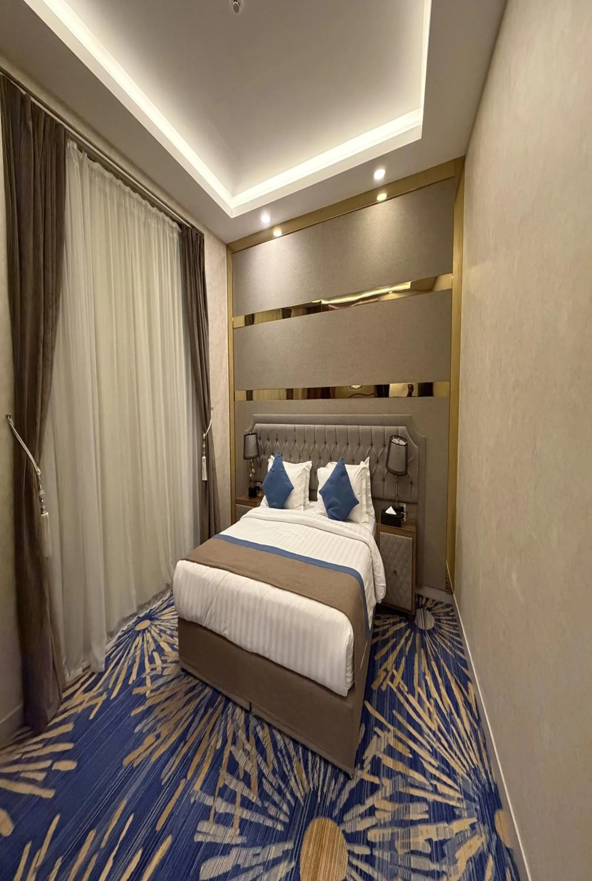 Photo of the whole room, Bed in Sunday Grand Al Khobar Hotel Formerly Holiday Al Khaleej