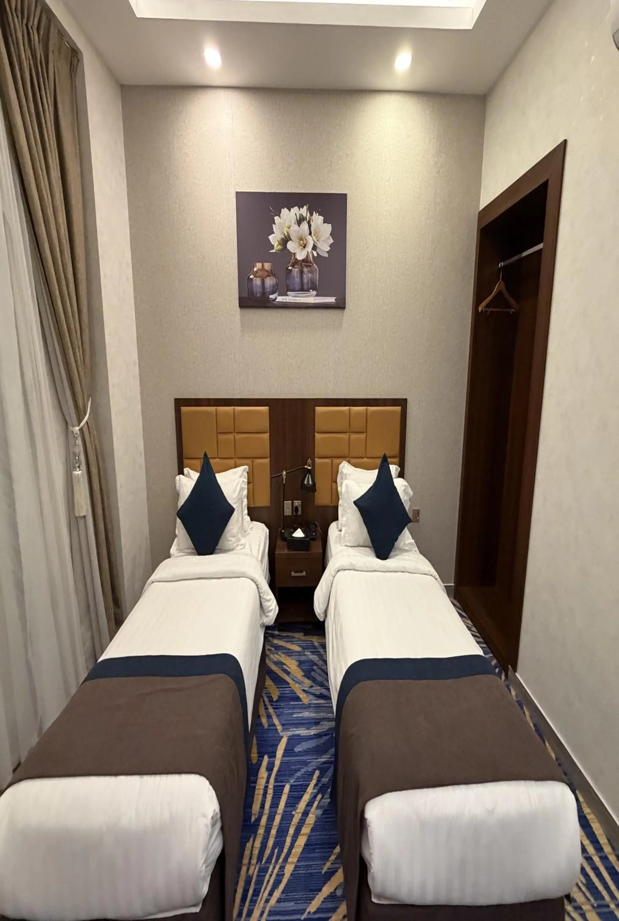 Photo of the whole room, Bed in Sunday Grand Al Khobar Hotel Formerly Holiday Al Khaleej