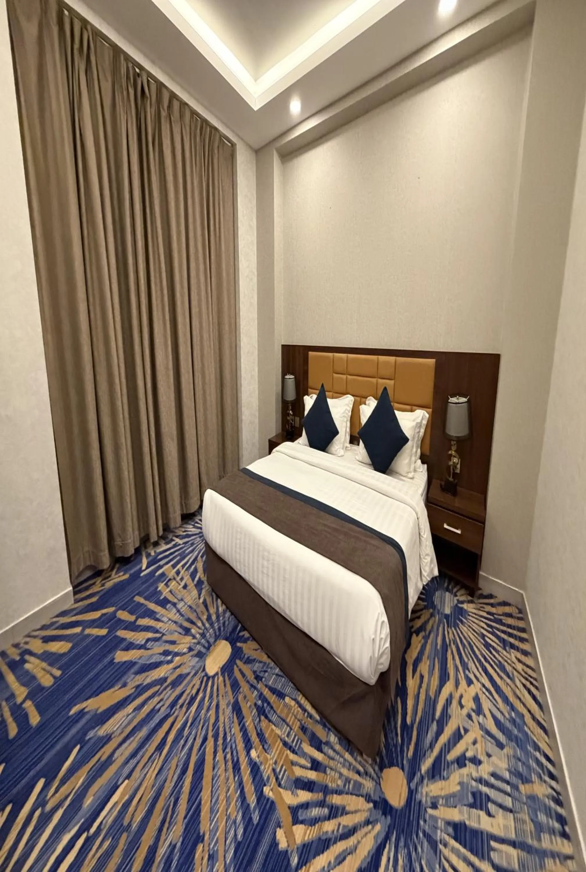 View (from property/room), Bed in Sunday Grand Al Khobar Hotel Formerly Holiday Al Khaleej