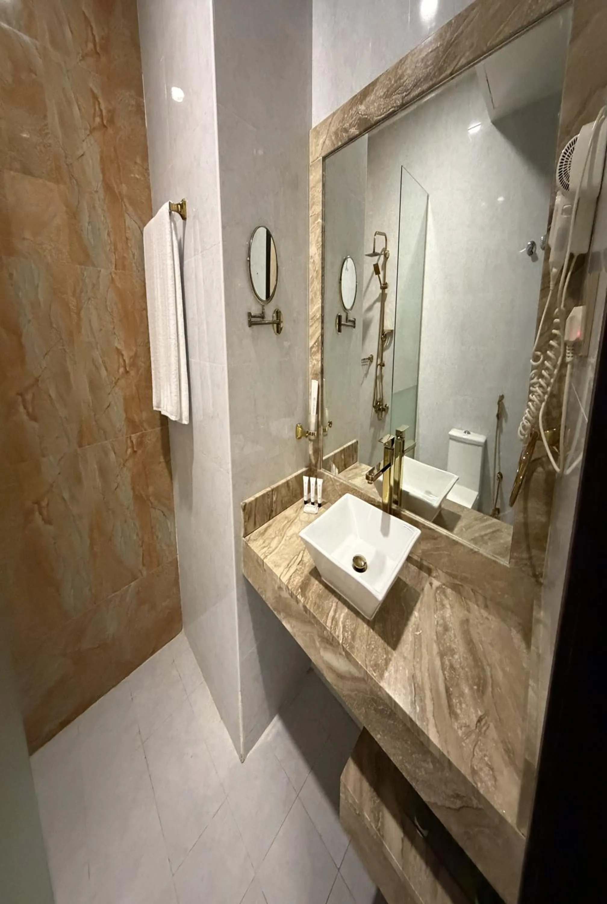 Bathroom in Sunday Grand Al Khobar Hotel Formerly Holiday Al Khaleej