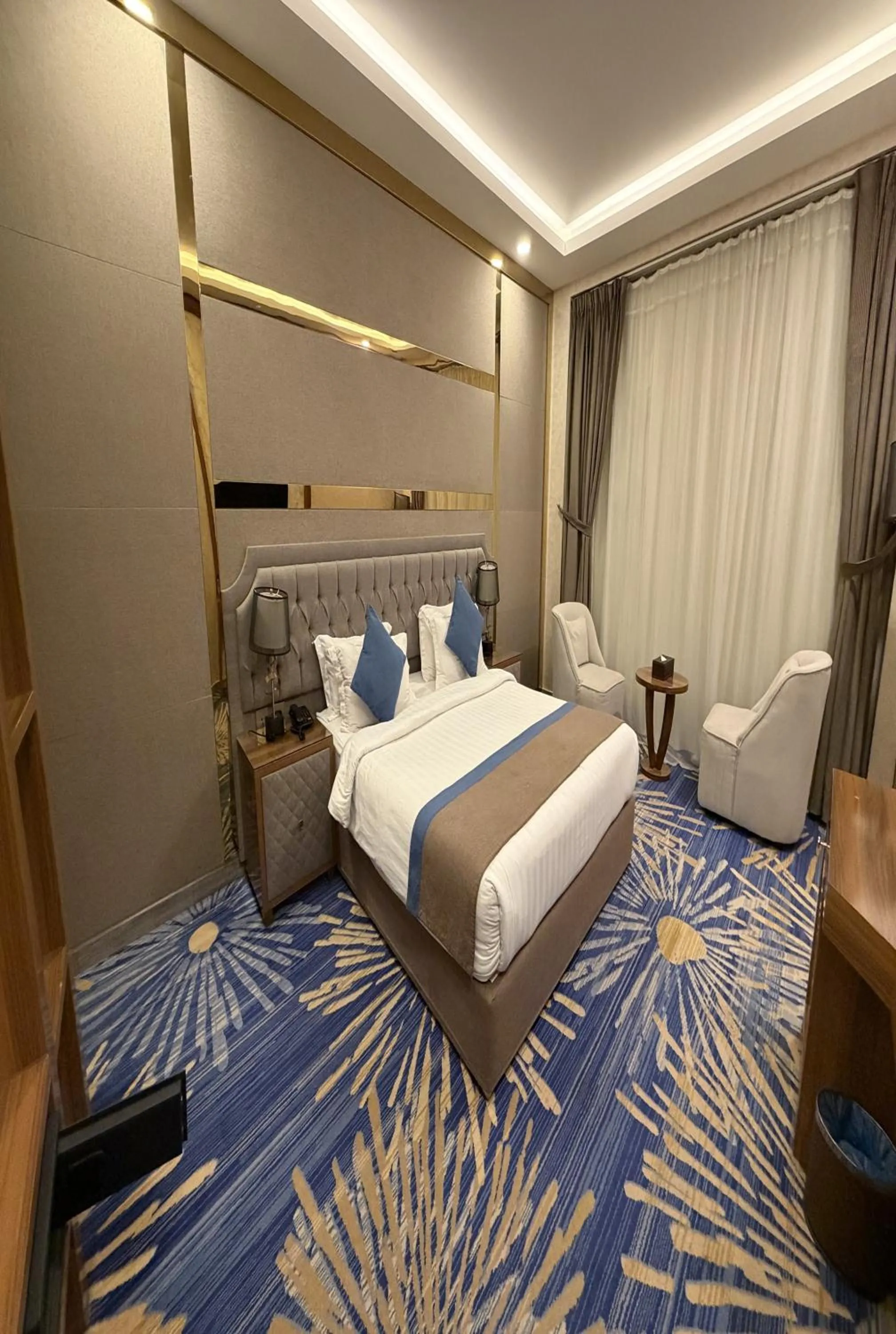 View (from property/room), Bed in Sunday Grand Al Khobar Hotel Formerly Holiday Al Khaleej