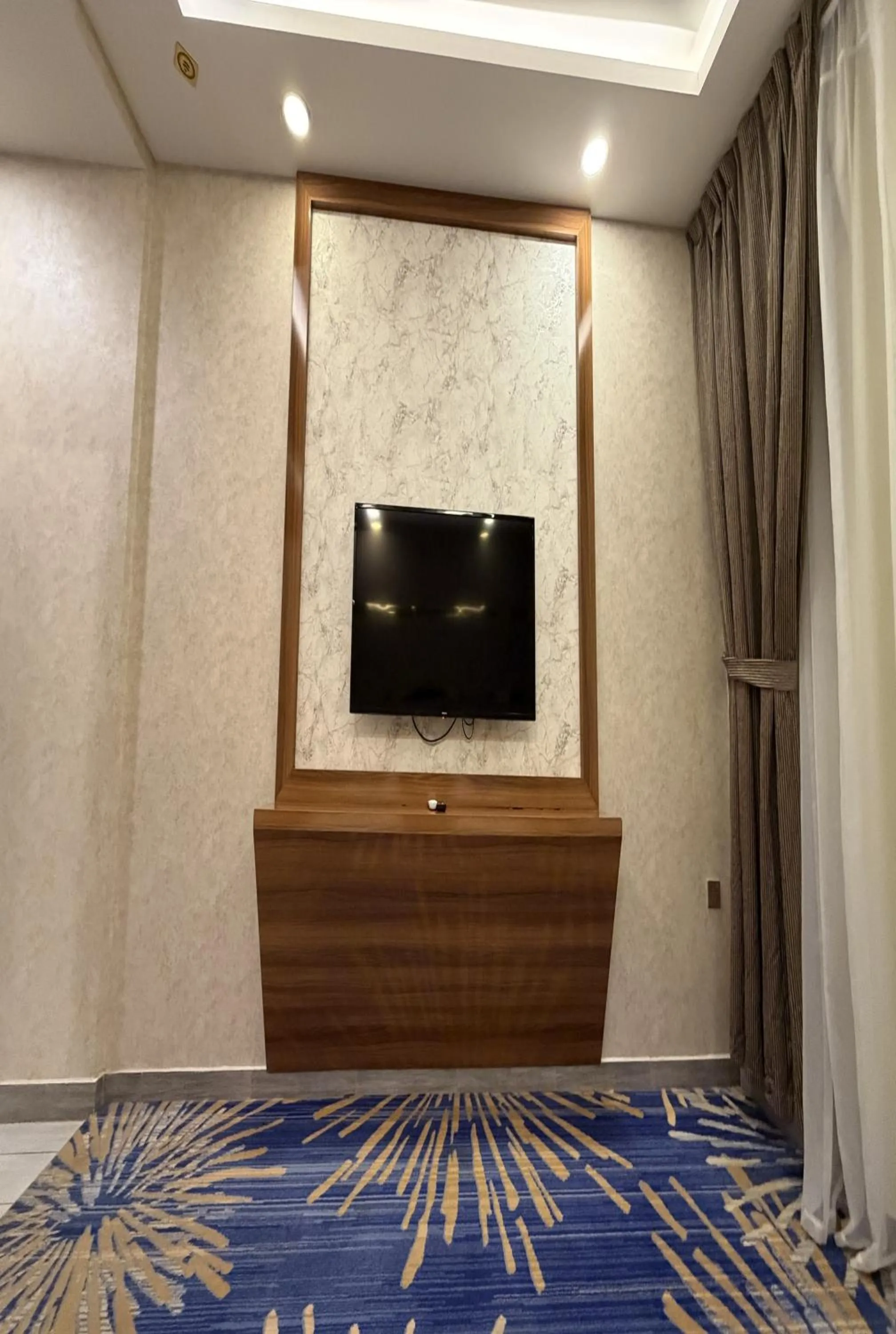 TV and multimedia in Sunday Grand Al Khobar Hotel Formerly Holiday Al Khaleej