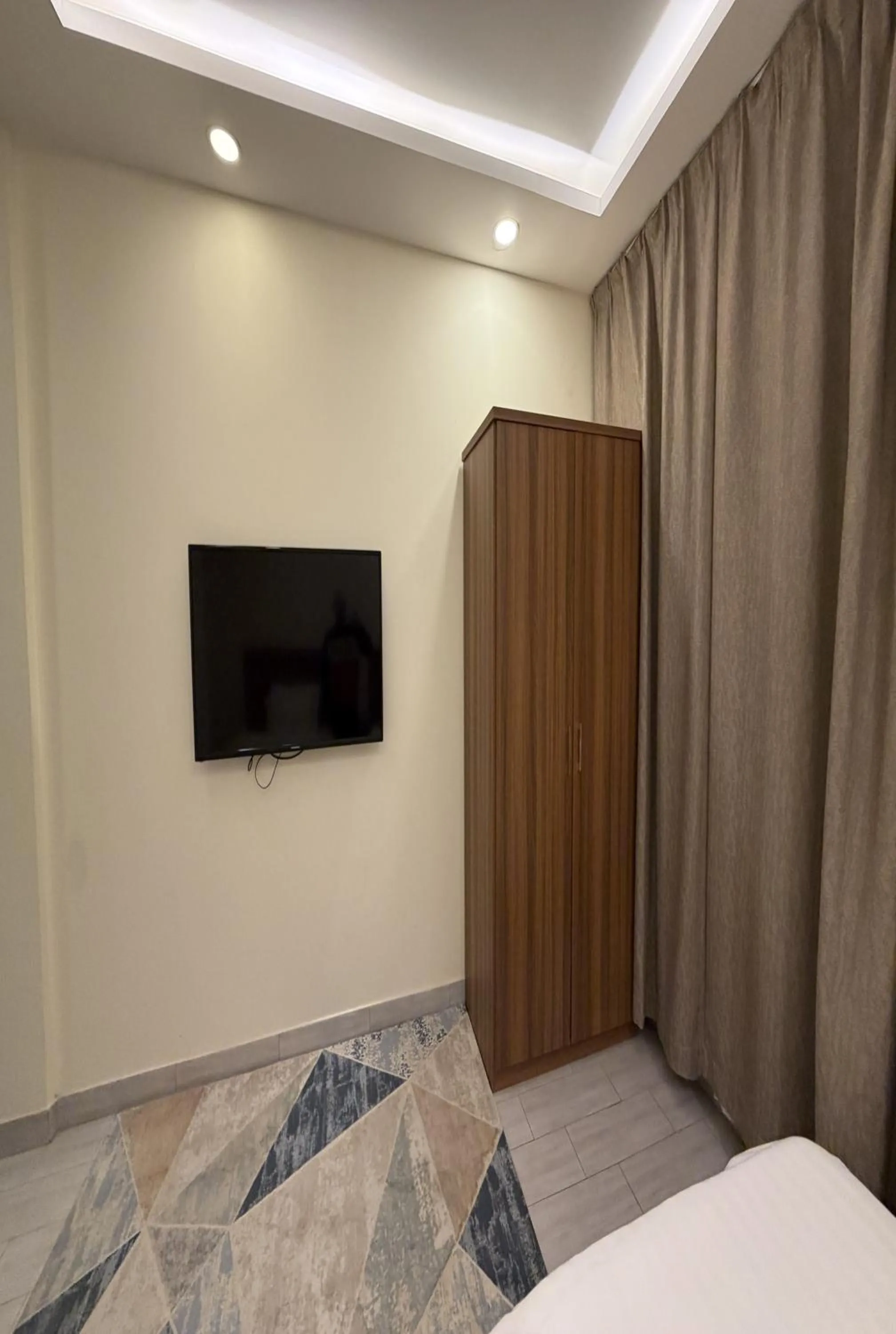 TV and multimedia, Bed in Sunday Grand Al Khobar Hotel Formerly Holiday Al Khaleej